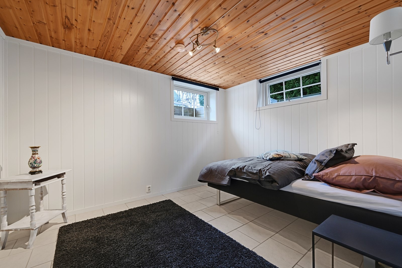 Soverom 5 i kjeller Galleribilde