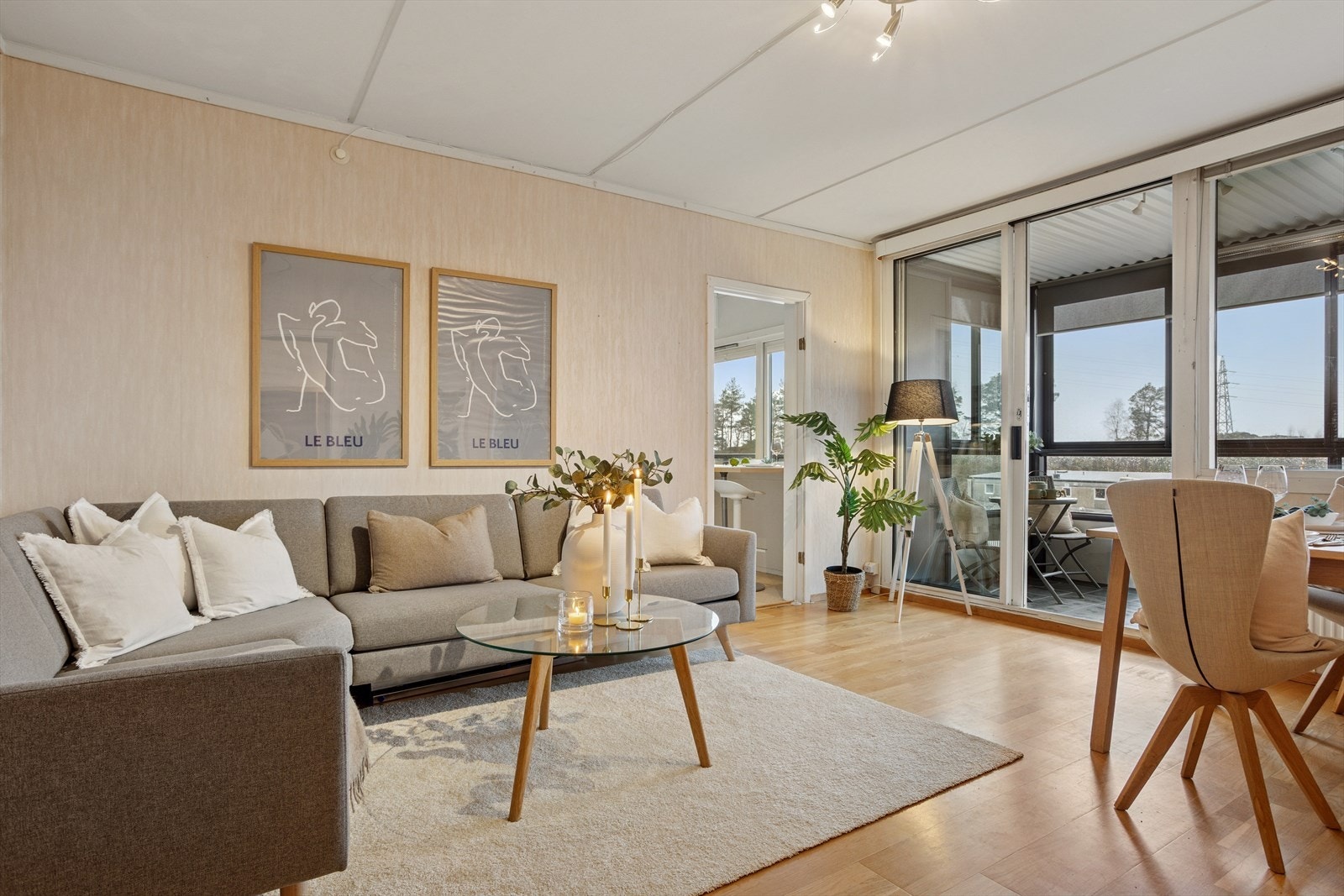 Velkommen til Skytterveien 33 presentert av Børge Smørdal Nilsen v/ DNB Eiendom. Galleribilde