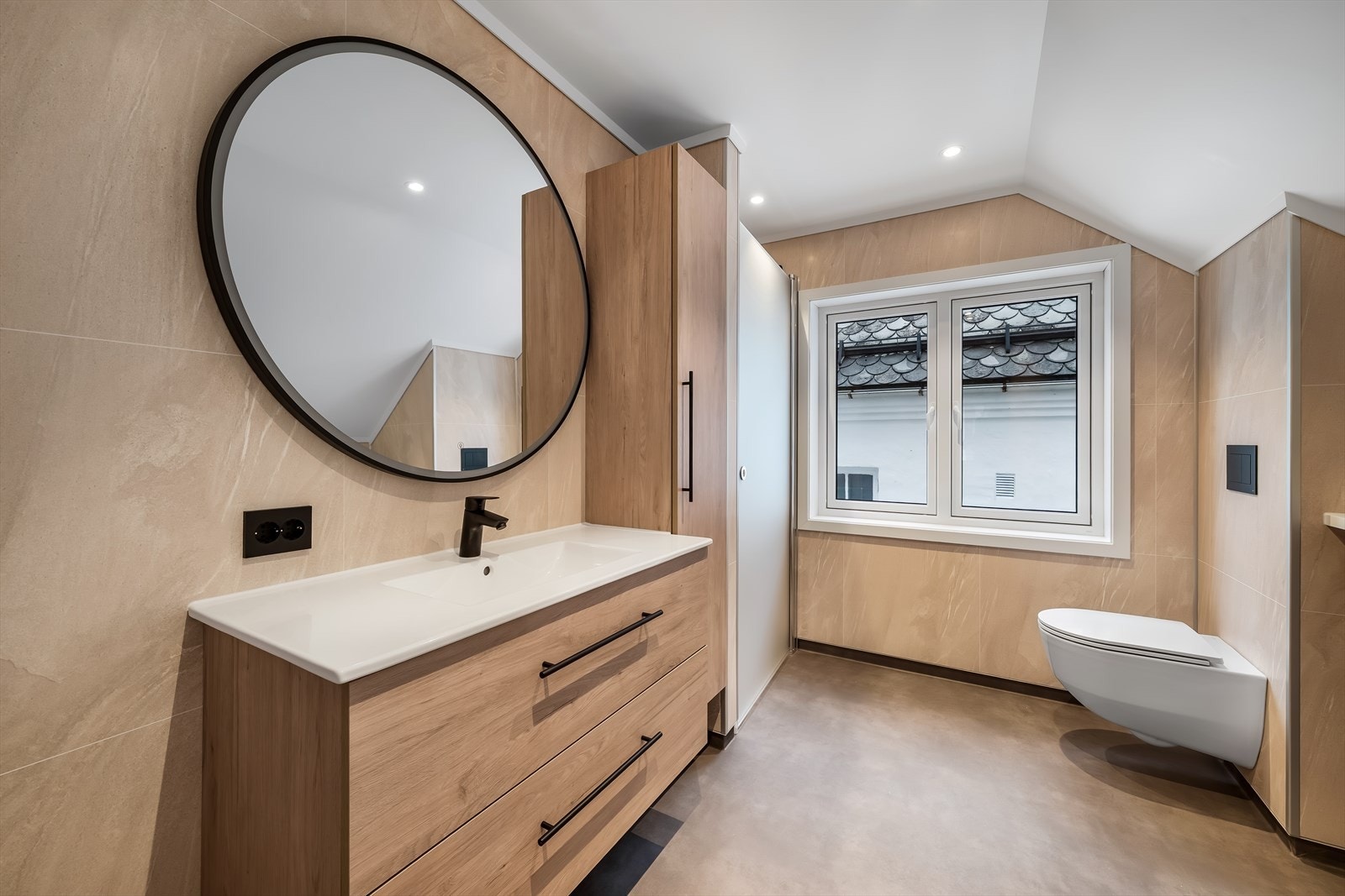 Nytt delikat bad med moderne innredning. Galleribilde