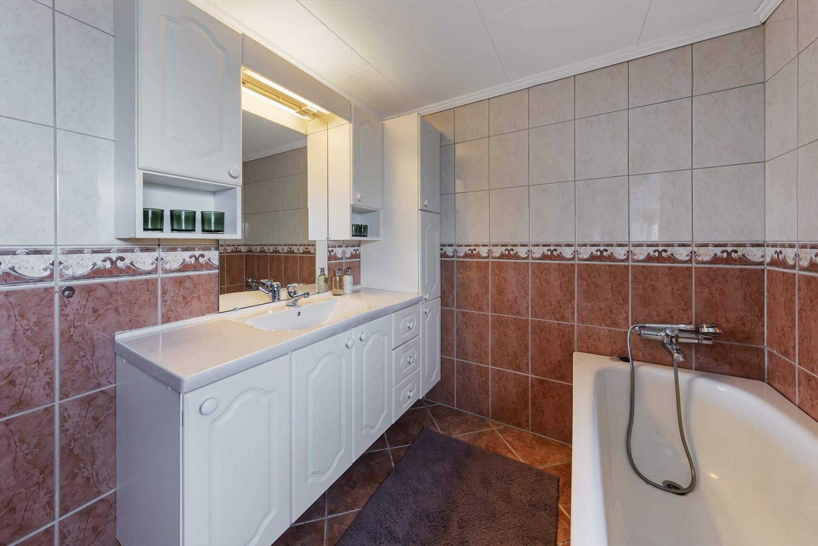 Sokkelleilighet Galleribilde