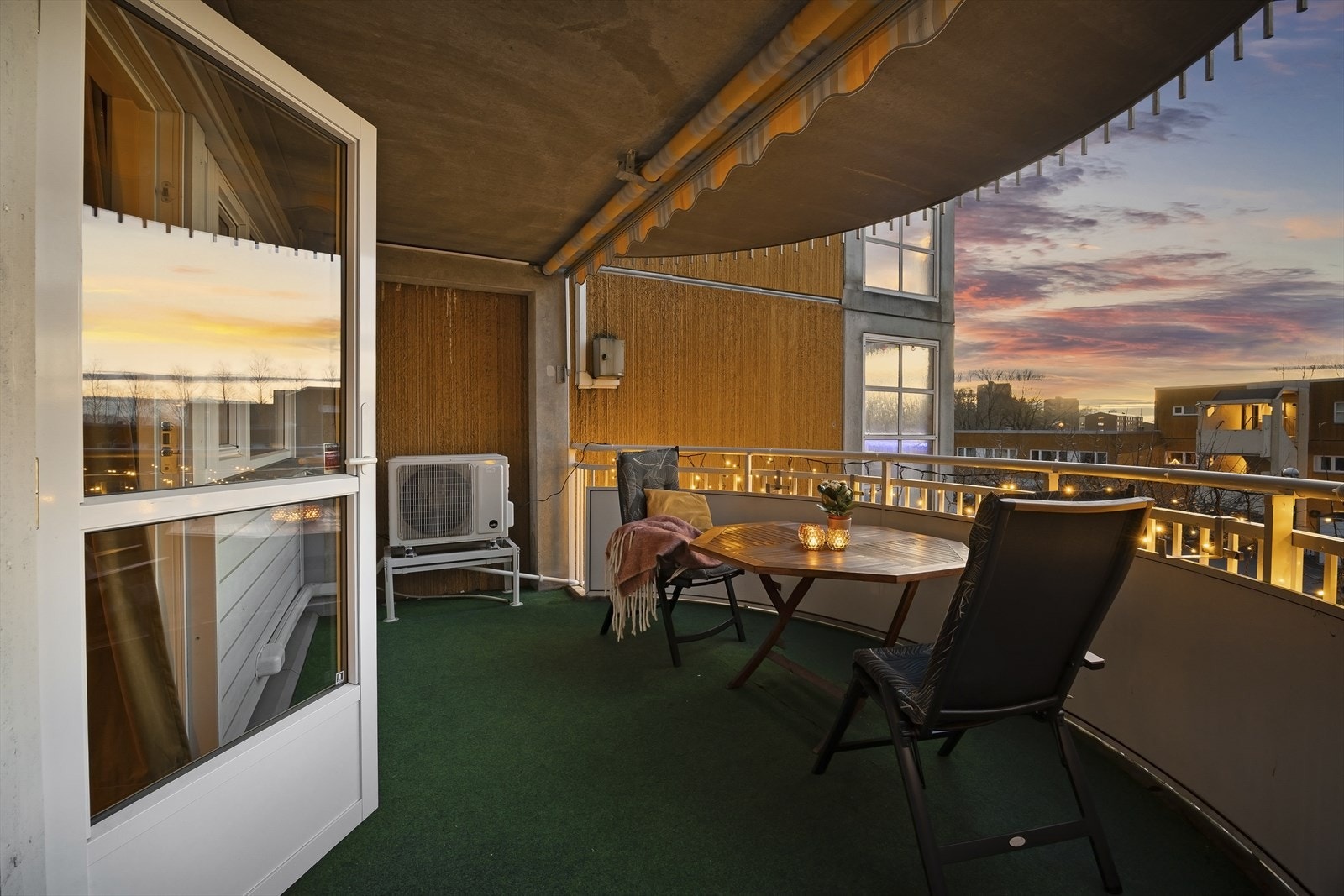 Balkong er romslig med gode møbleringsmuligheter. Galleribilde