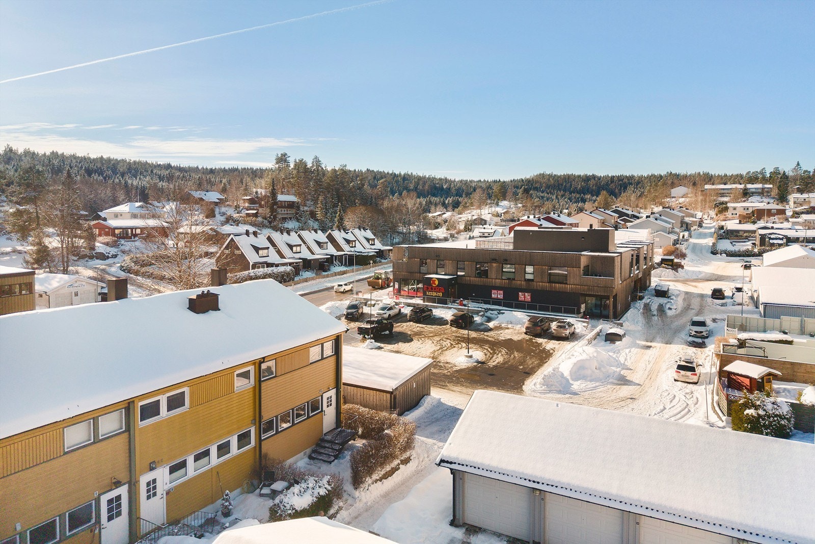 Det er rundt 30 merkede turstier i området, inkludert barnevennlige ruter Galleribilde