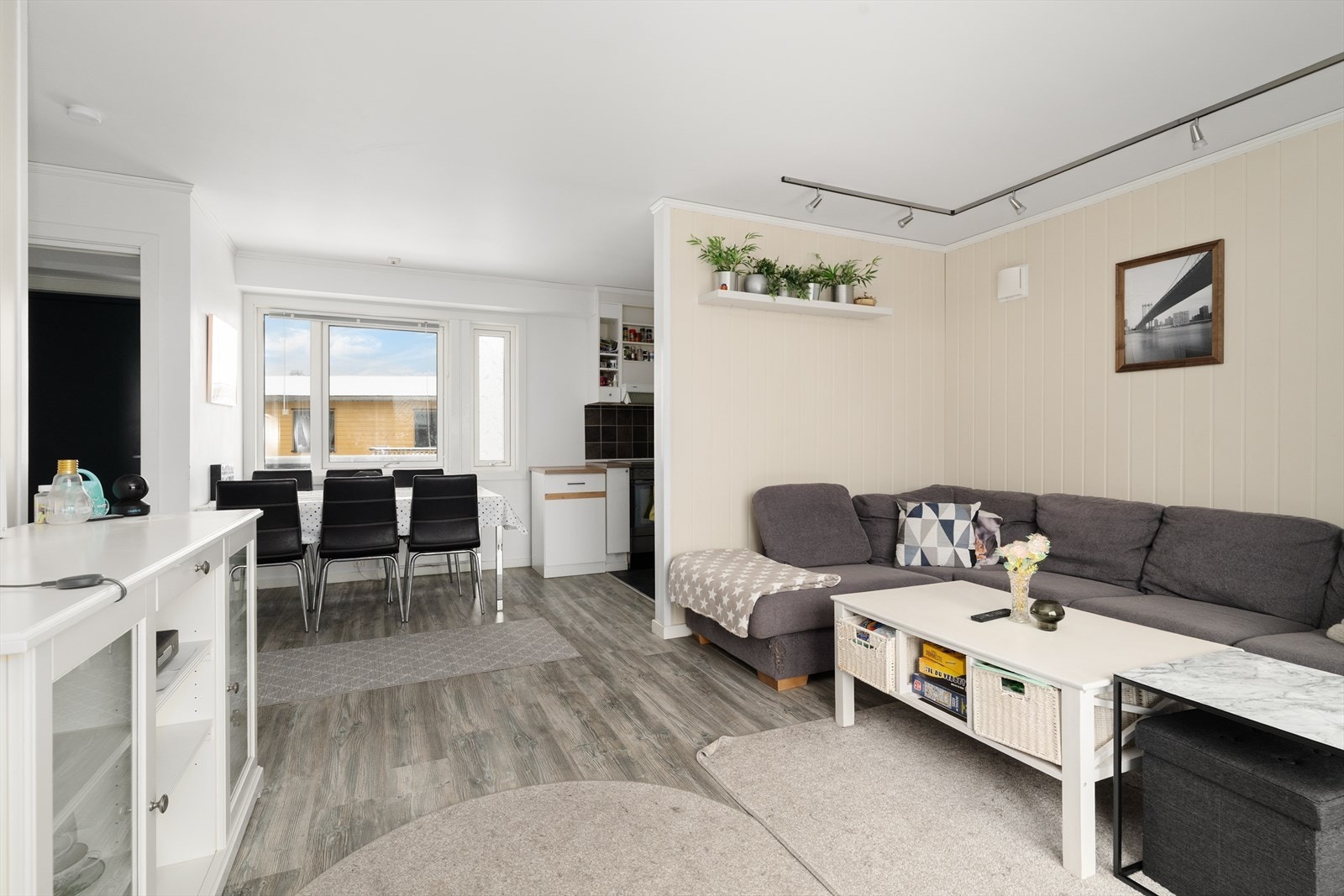 Internett/digital-tv fra Telenor Norge AS inkludert i felleskostnadene. Galleribilde