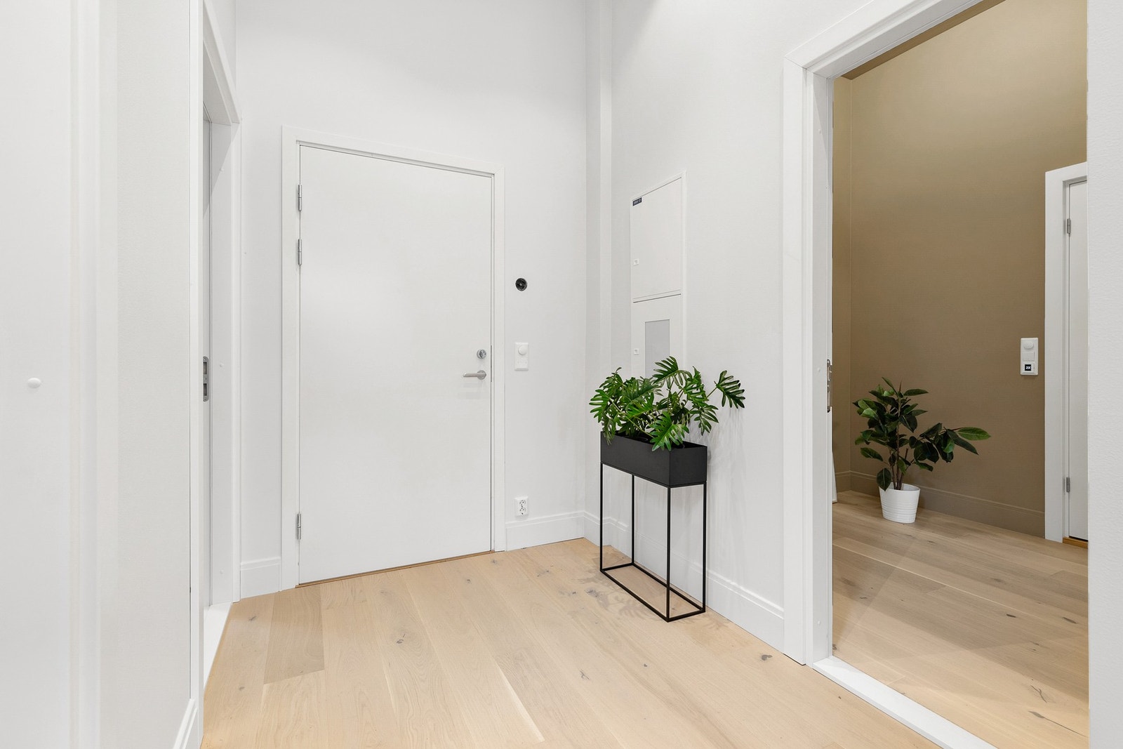 Boligen har en romslig entré Galleribilde