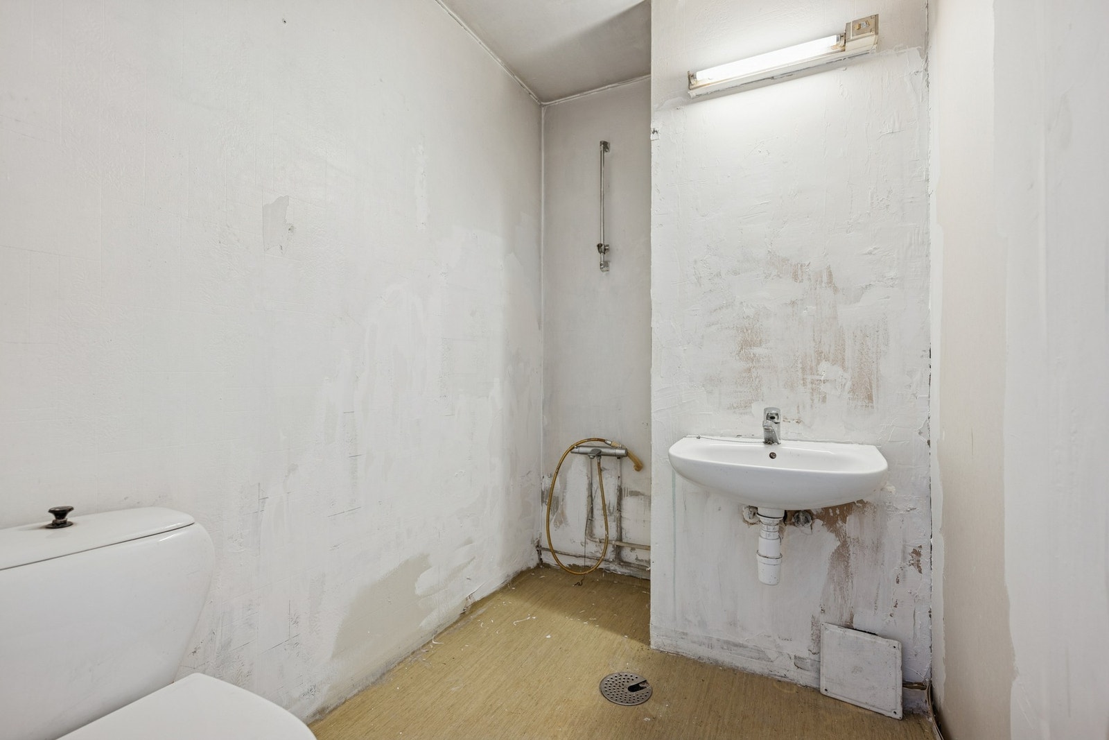 Baderommet må rehabiliteres. Galleribilde