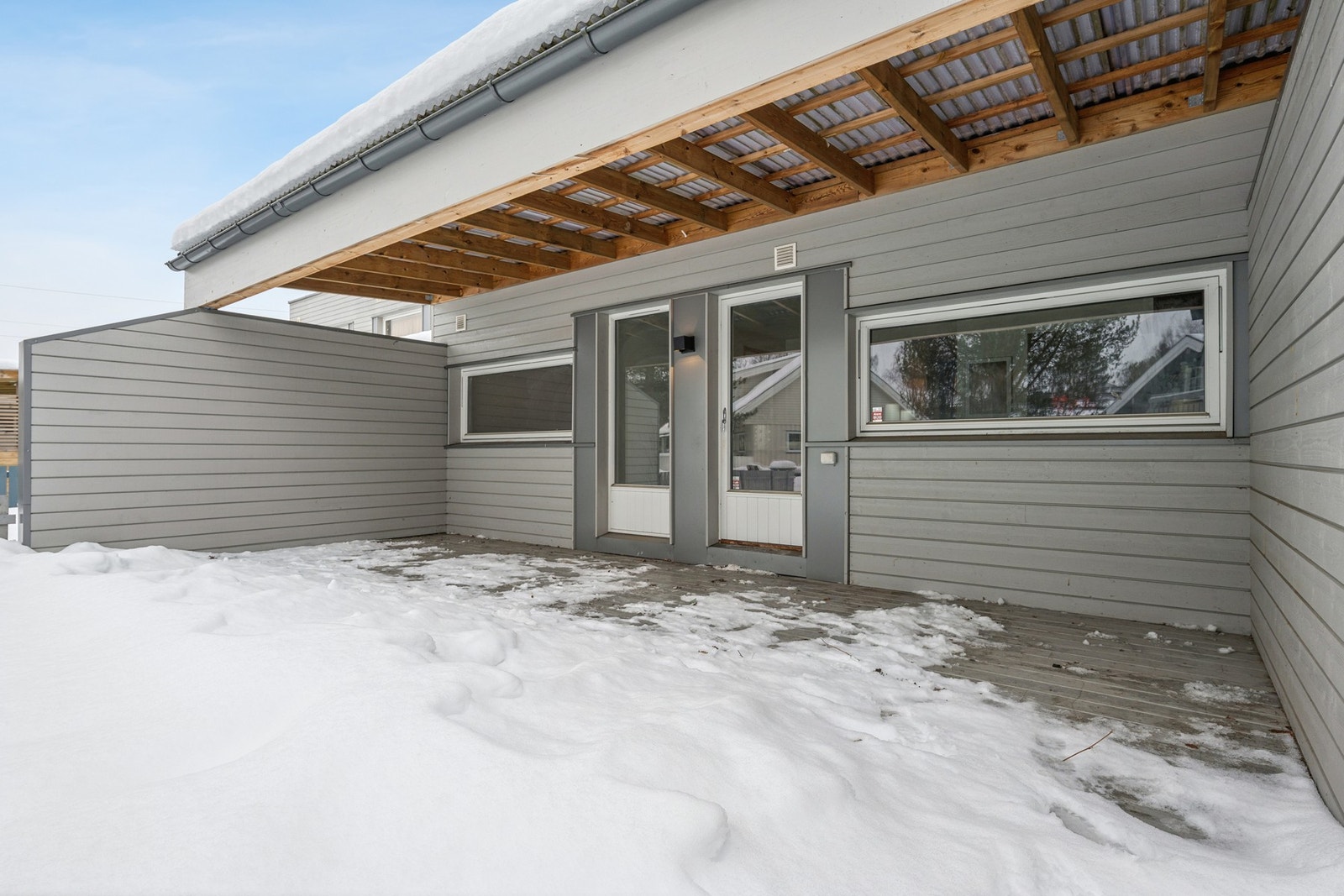 En lun plass for familien. Galleribilde