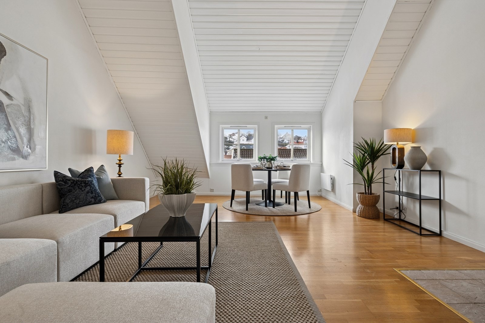 DNB Eiendom ved Tom Arthur Pedersen har gleden av å presentere Juskestredet 4! Galleribilde