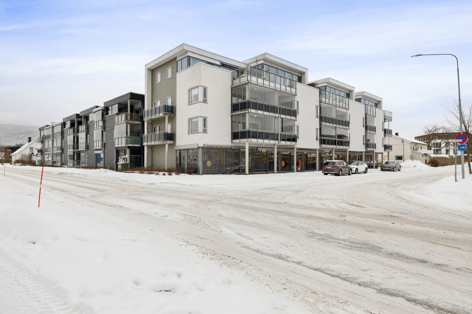 Leiligheten ligger i byggets 3.etasje. Galleribilde