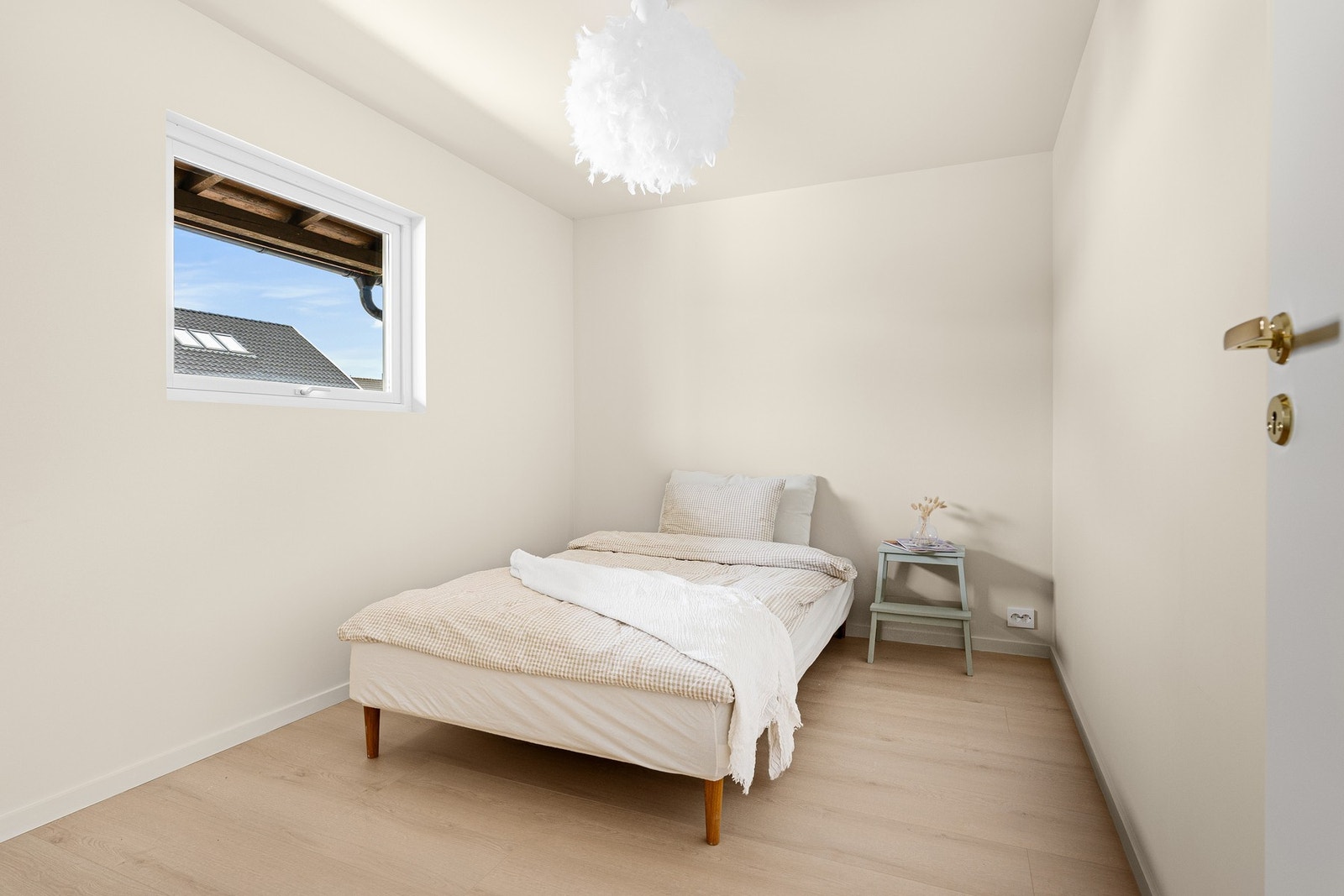 - En del av stuen er blitt til et flott soverom. Praktisk! - Galleribilde