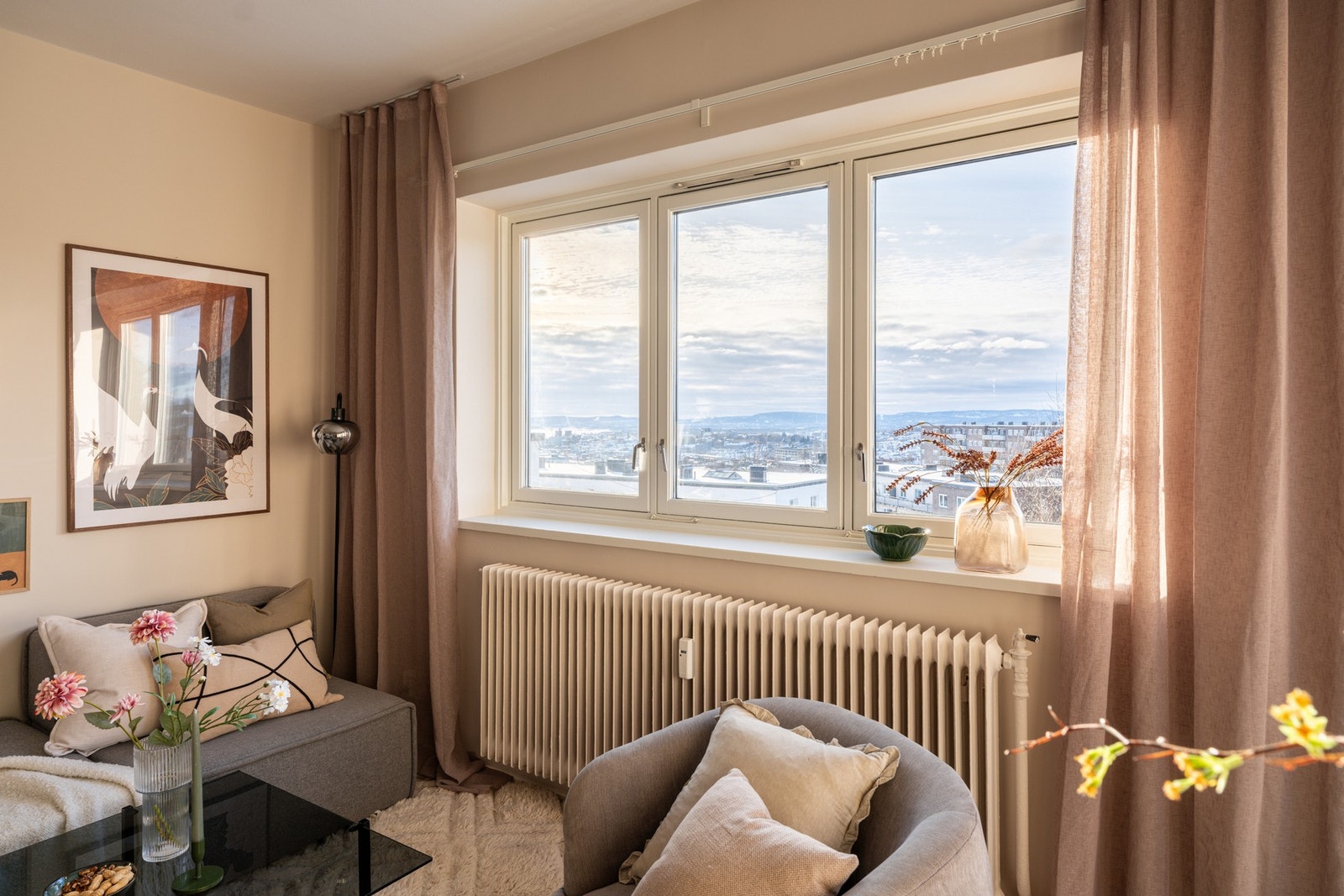 Oppvarming, varmtvann og bredbånd er inkludert i felleskostnadene. Galleribilde