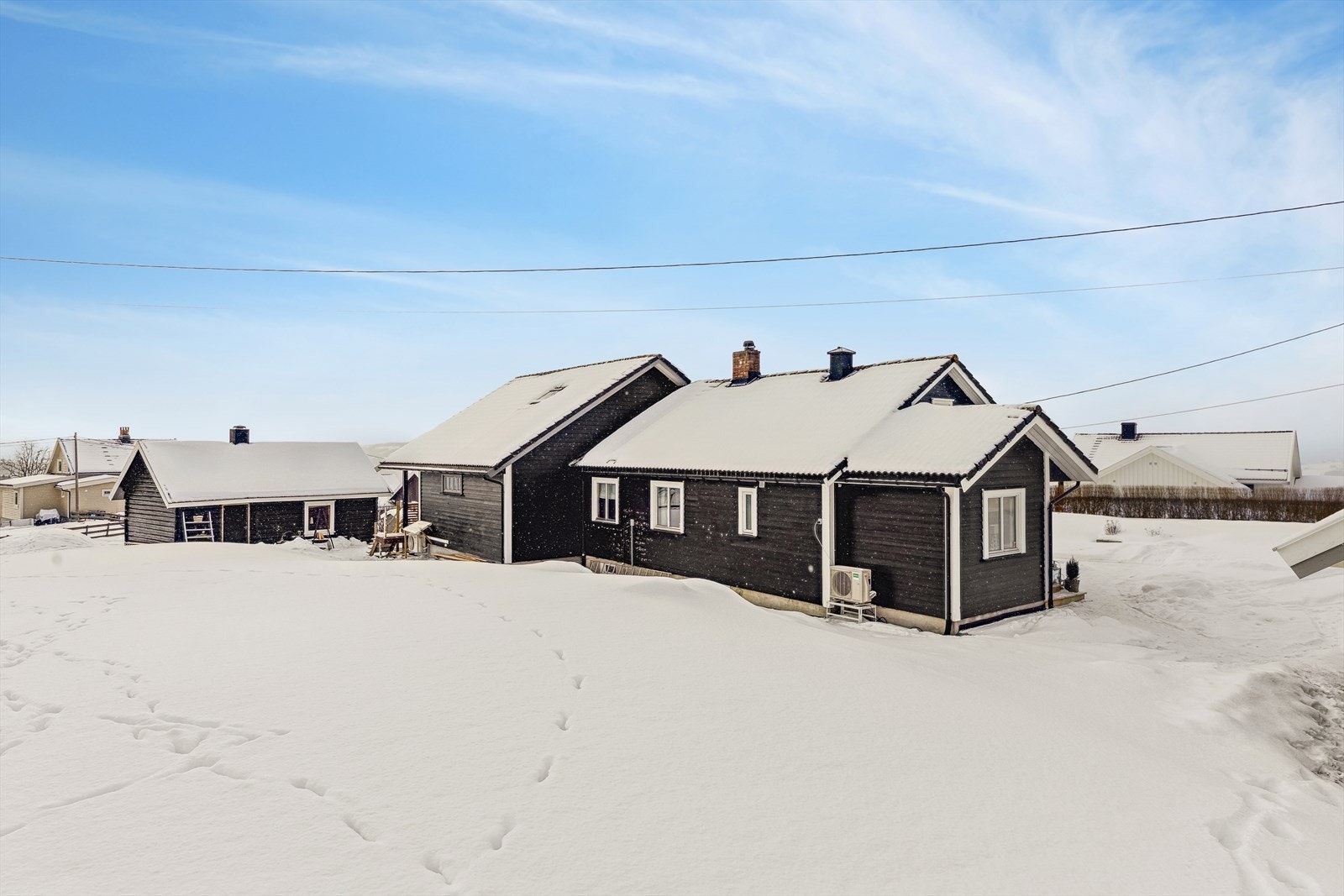 Det er nylig drenert og plen planert. Galleribilde