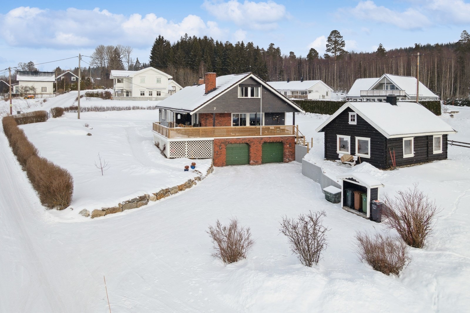 Nytt rekkverk, klar for et maling strøk til våren! Galleribilde