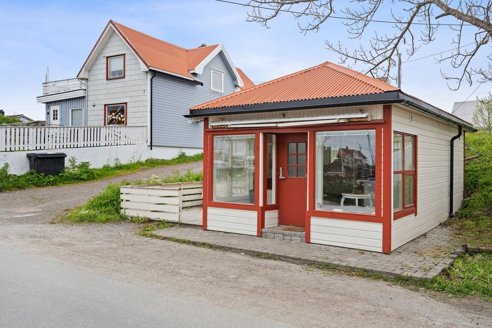 Last ned salgsoppgaven for utfyllende informasjon om eiendommen. Galleribilde