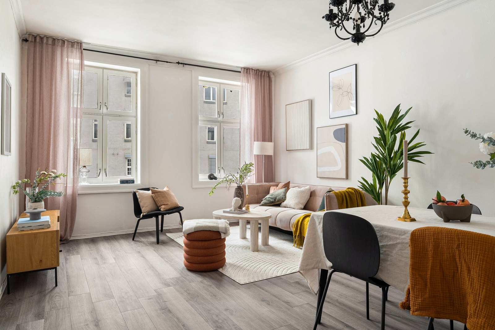 Avrinder Singh Hundal ved EIE Eiendomsmegling har gleden av å presentere Sofienberggata 49A - en gullbillett for deg som vil skape et personlig hjem fra bunnen av.
Foto: Tigerstaden Boligfoto AS (Henrik Fjørtoft Sporsheim) Galleribilde