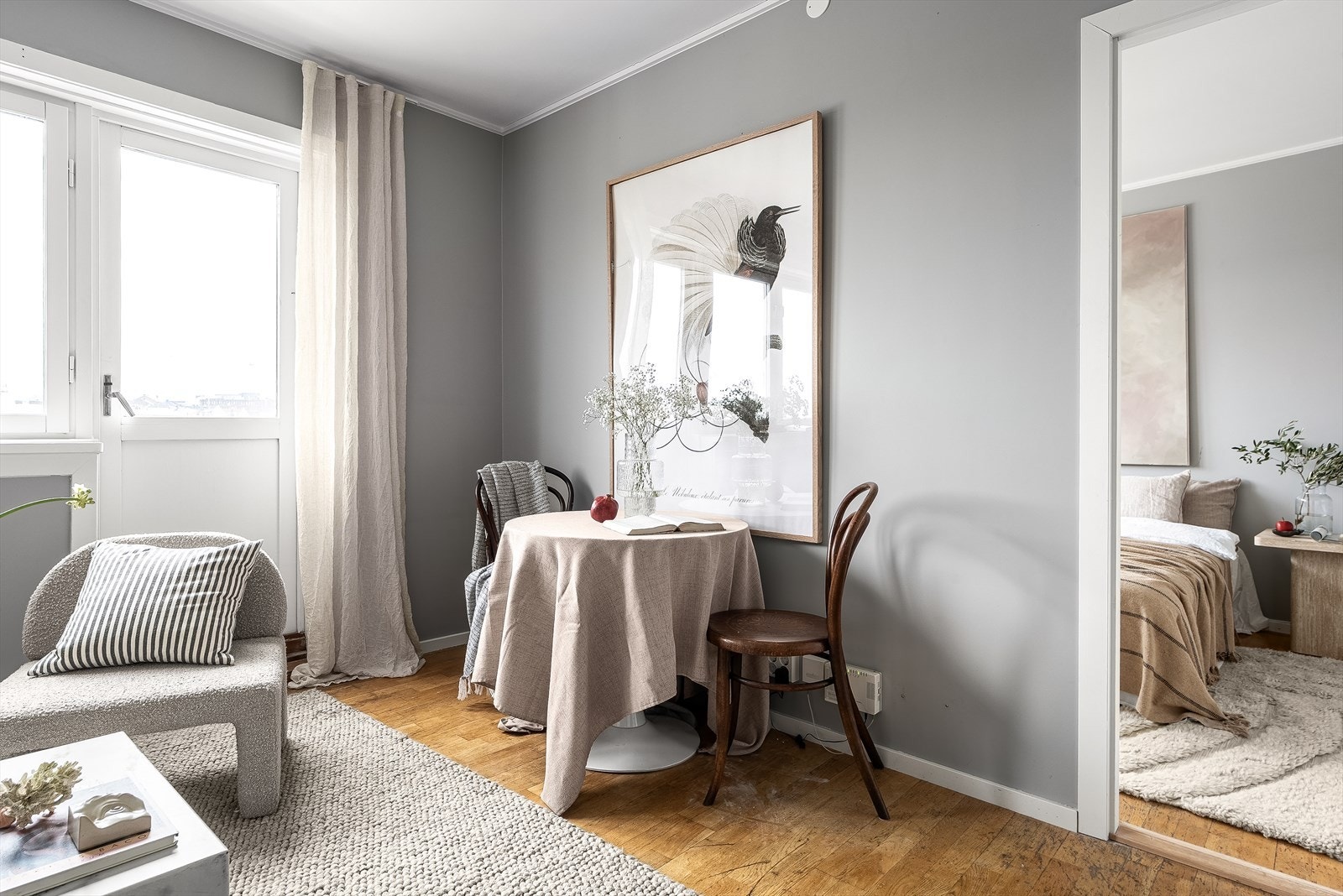 Fra stuen er det adkomst til luftebalkong på 5 m². Galleribilde