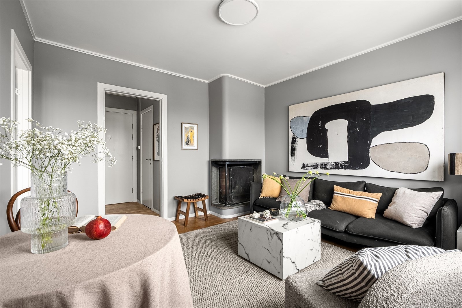 Takhøyde på ca. 2,55 m. som skaper gode muligheter for etablering av ekstra oppbevaring. Galleribilde