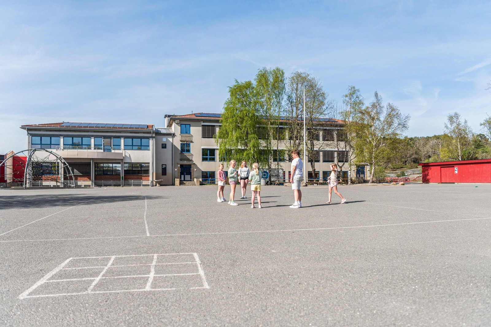 Store Bergan er en populær barneskole Galleribilde
