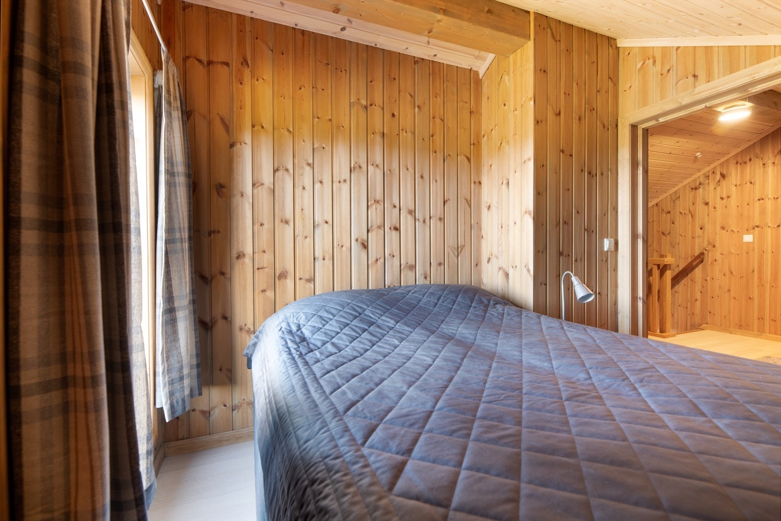 I loftsetasjen er det 2 soverom. Galleribilde