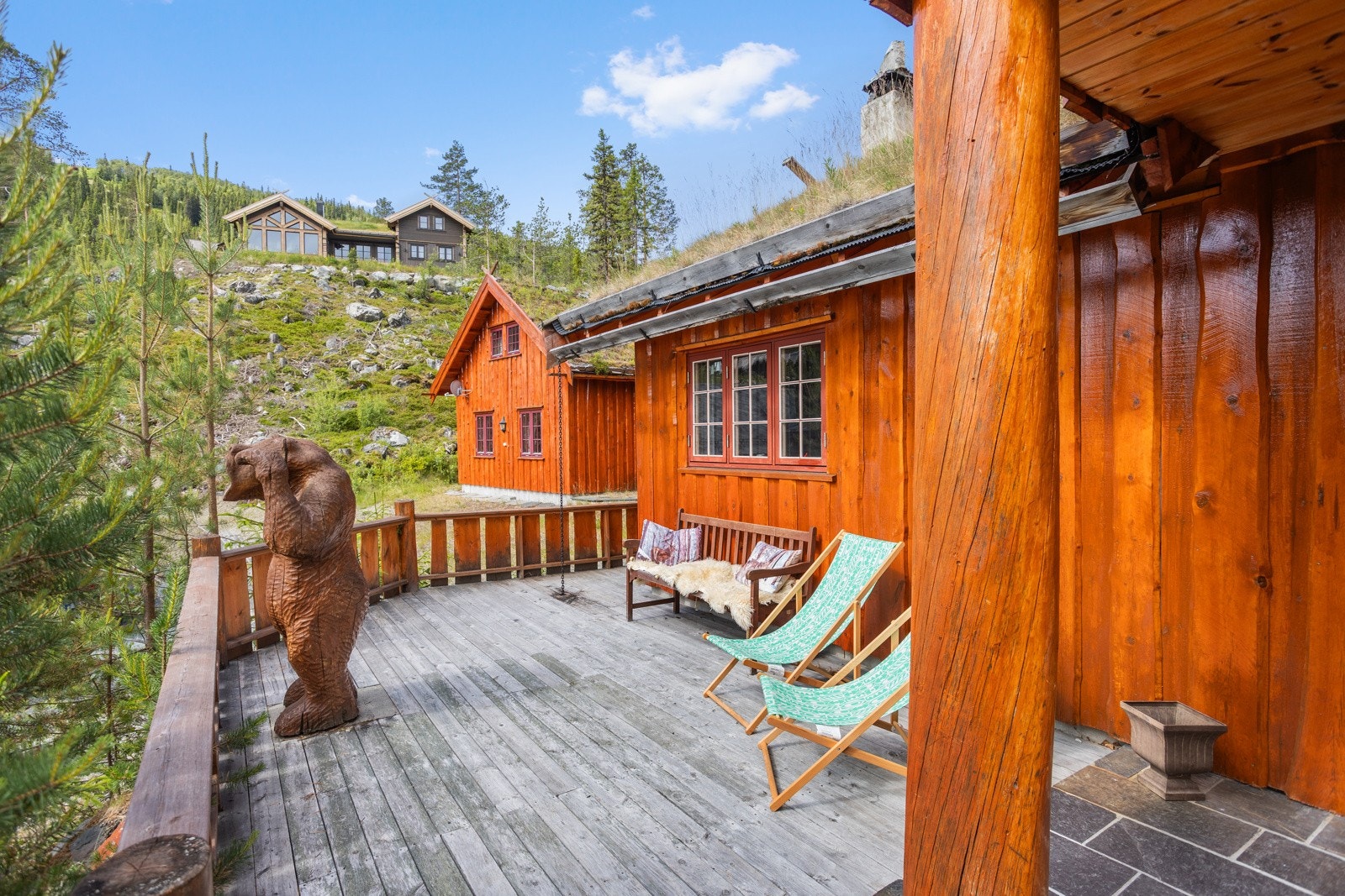 Platting ved inngangspartiet Galleribilde