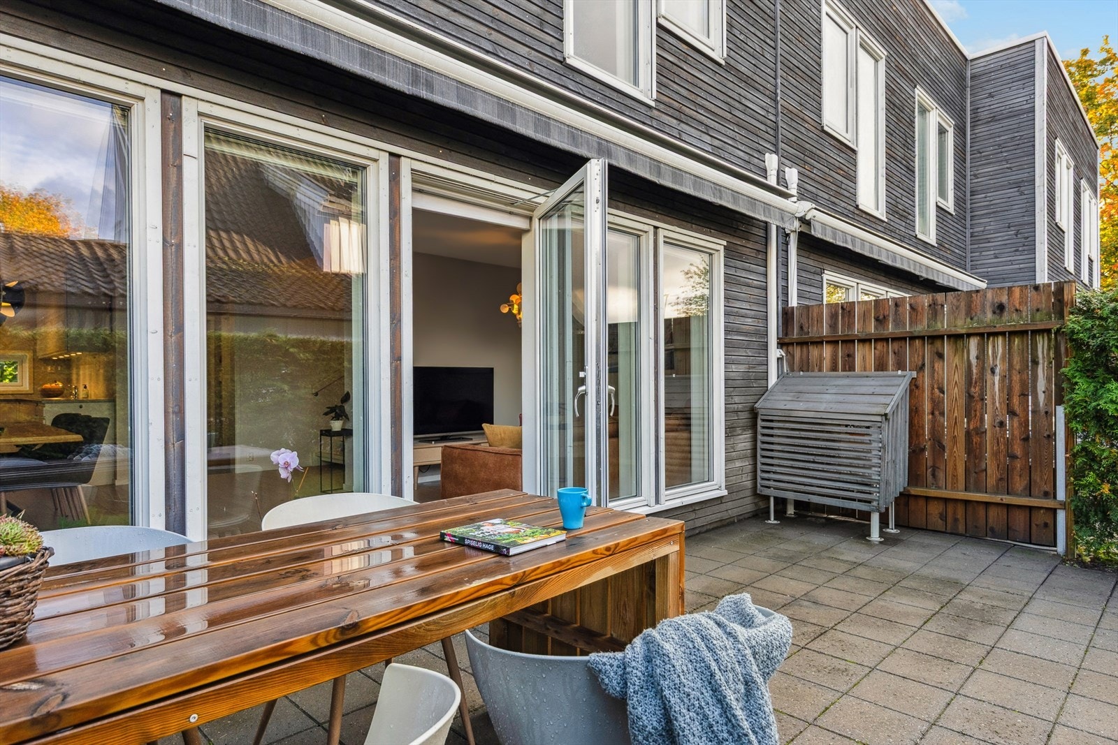 Boligen ligger midt i rekka, og har lite innsyn. Galleribilde