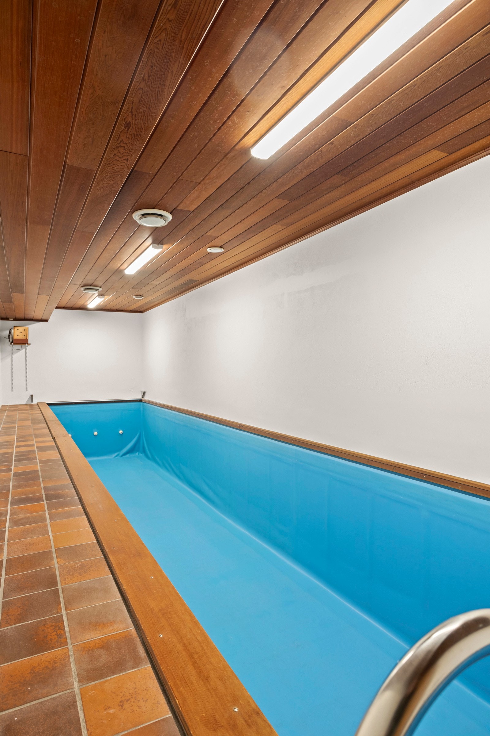 Bassengrom. Bassenget er ikke i bruk pr. i dag. Galleribilde