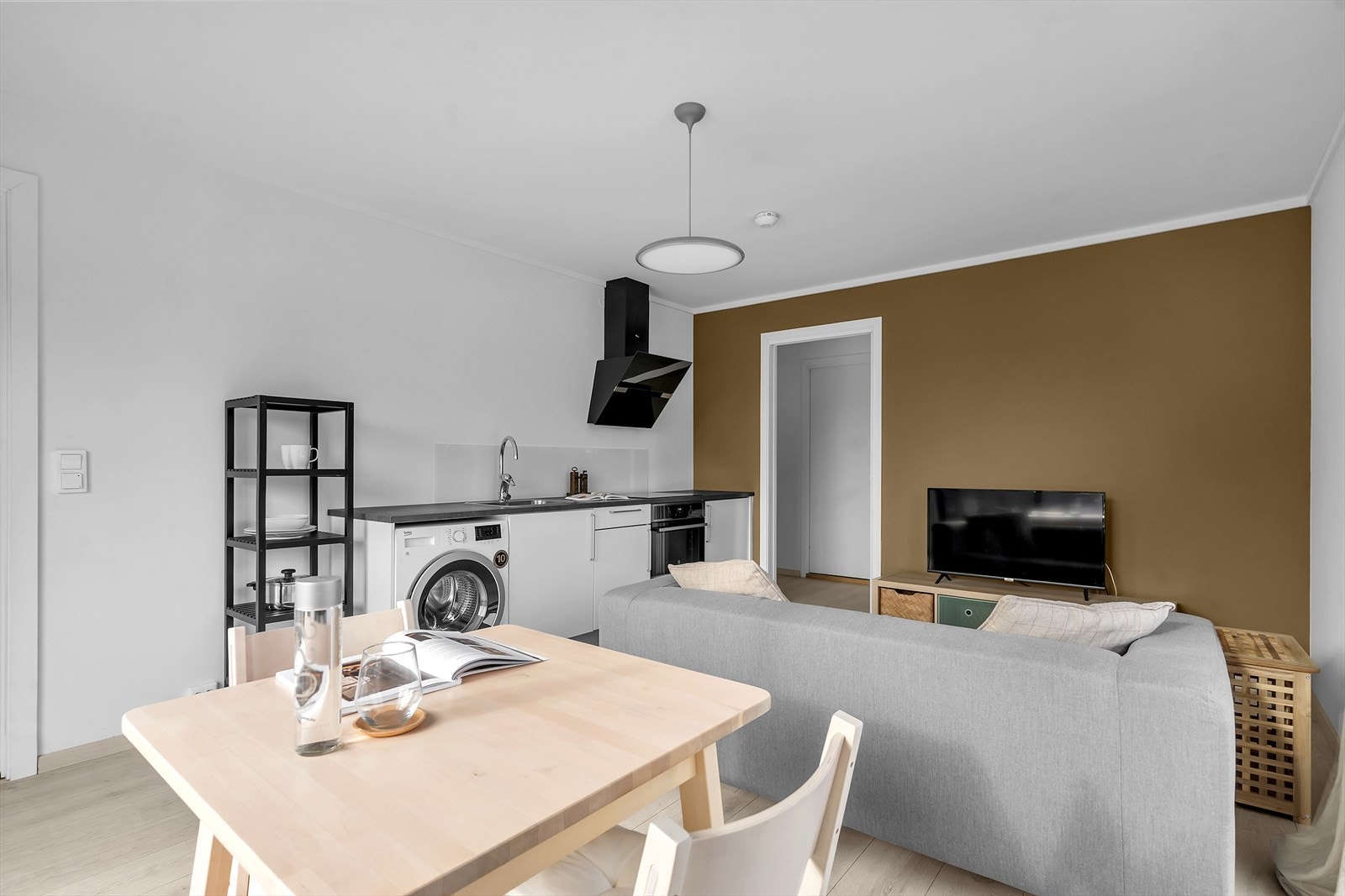 Hybel | Åpen stue/kjøkken-løsning. Galleribilde