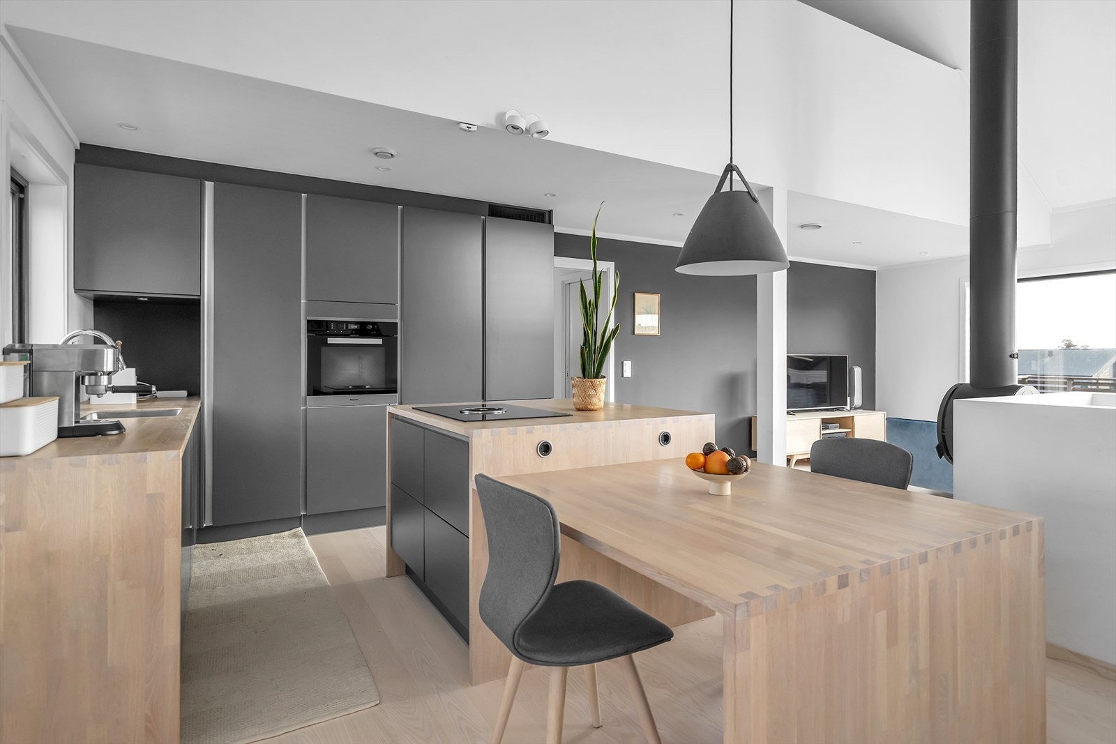 Kjøkken | Stilfull og praktisk kjøkkenløsning. Galleribilde