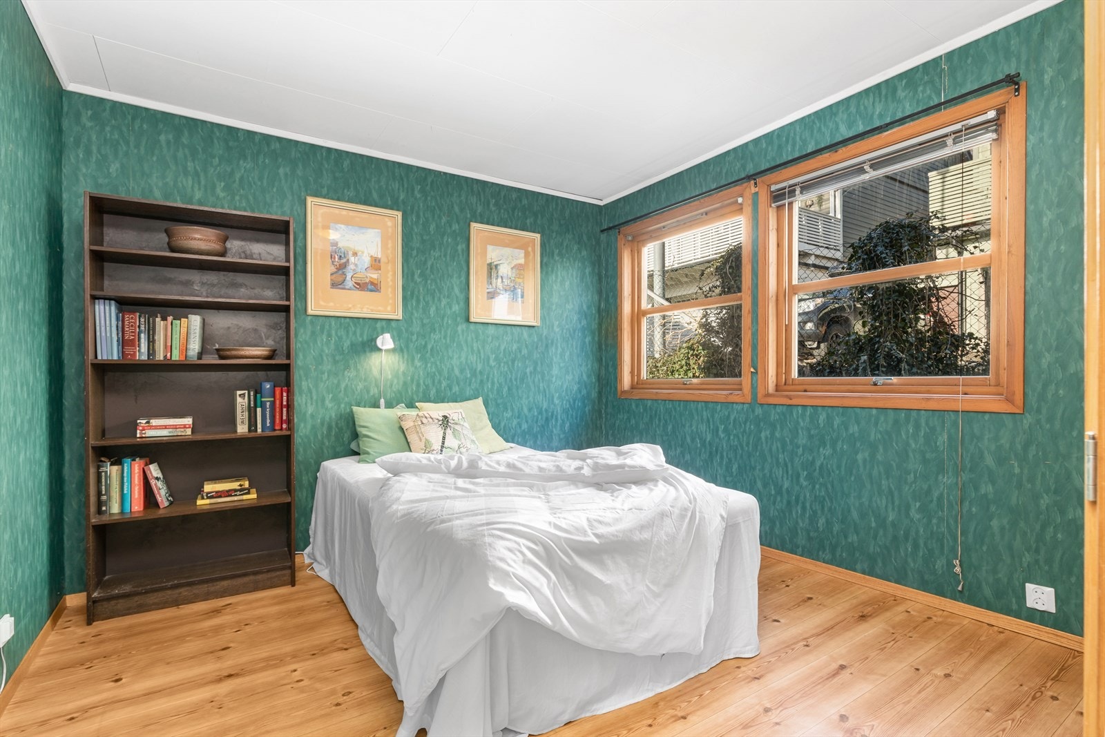 Stort soverom i 1. etasje Galleribilde