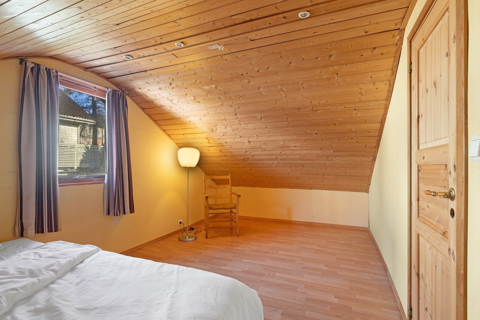 Rom brukt som soverom 2. Ikke godkjent oppholdsrom Galleribilde