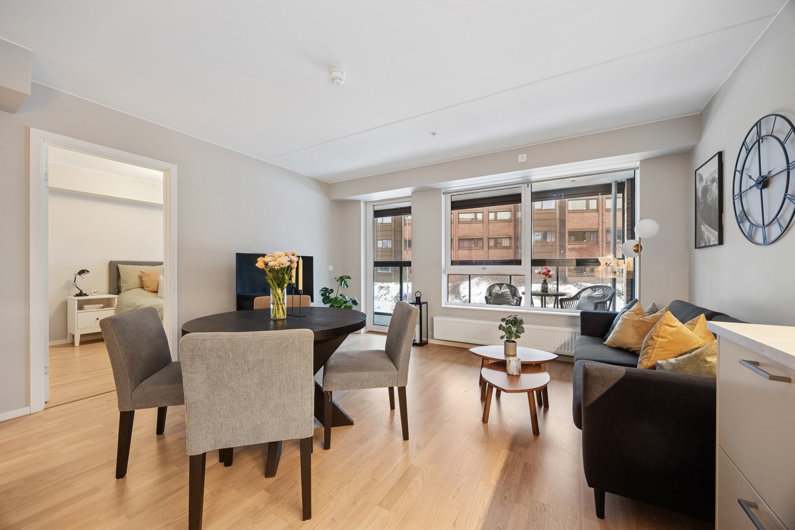 Velkommen til en stor 2-roms selveierleilighet i et nyere boligkompleks ferdigstilt i 2024. Galleribilde