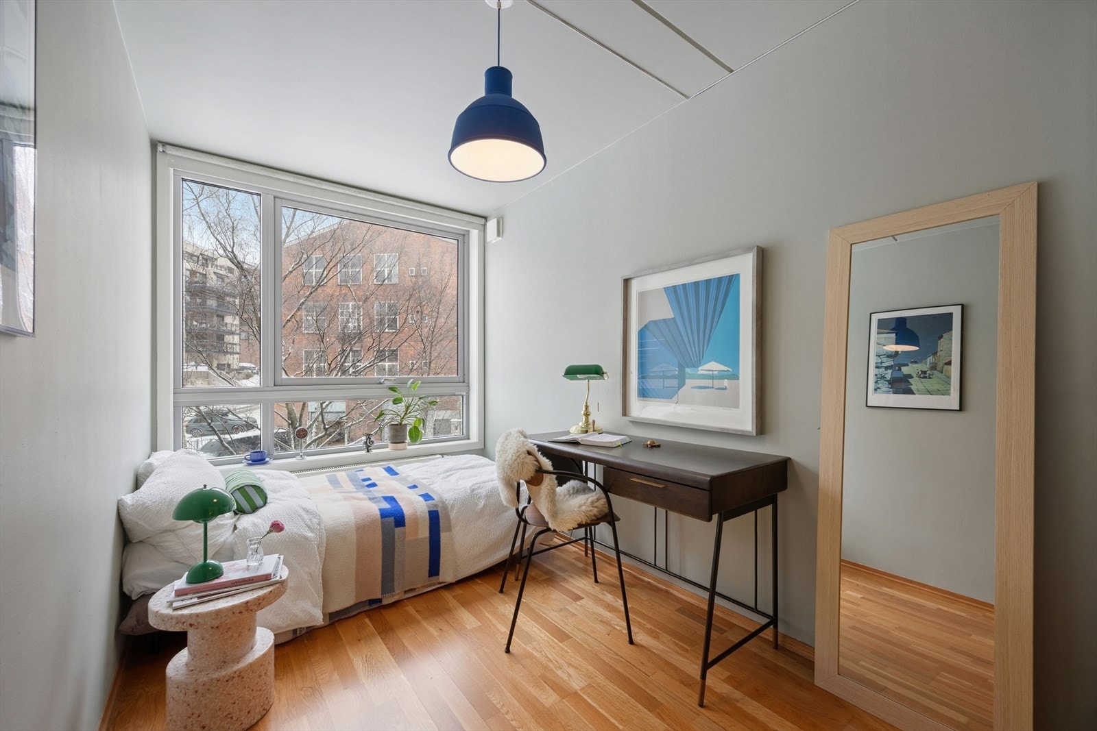 Soverom nr.3 er også av god størrelse og passer perfekt til barnerom, kontor eller gjesterom. Galleribilde