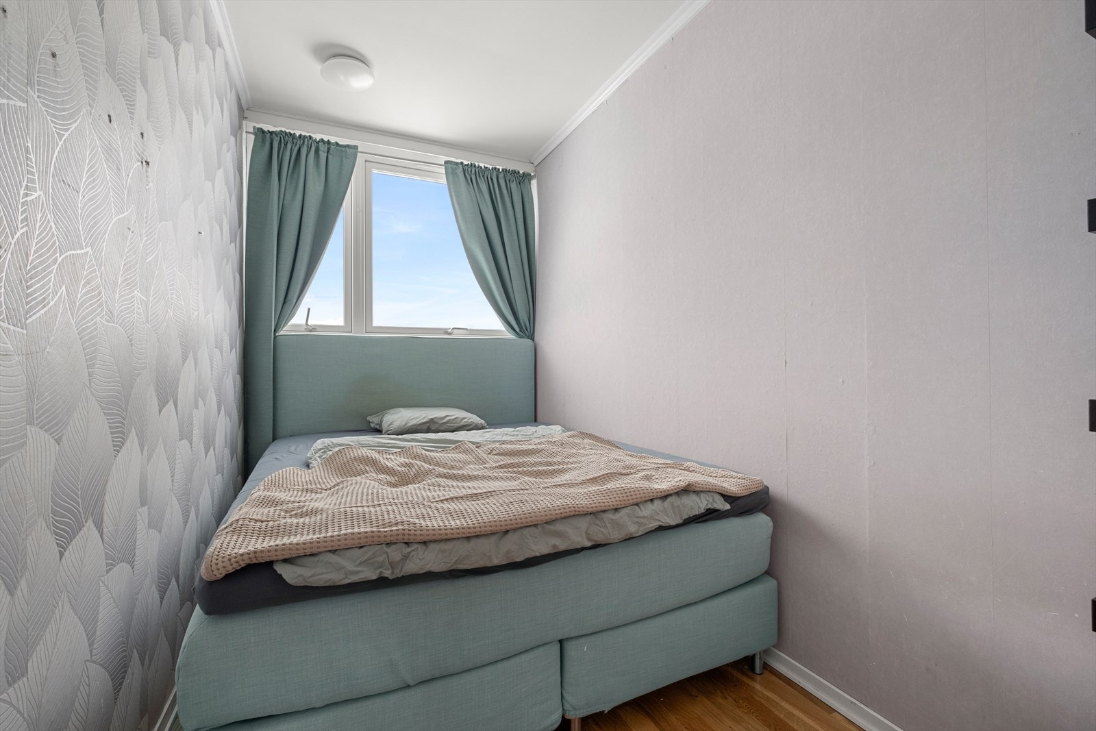 Soverom 2 er på ca 6,2 m² og egner seg godt som barnerom, gjesterom eller kontor. Galleribilde