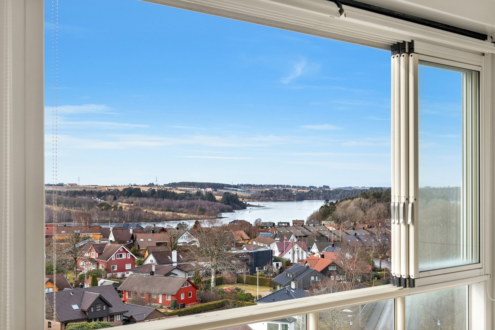 Utsikt fra verandaen Galleribilde