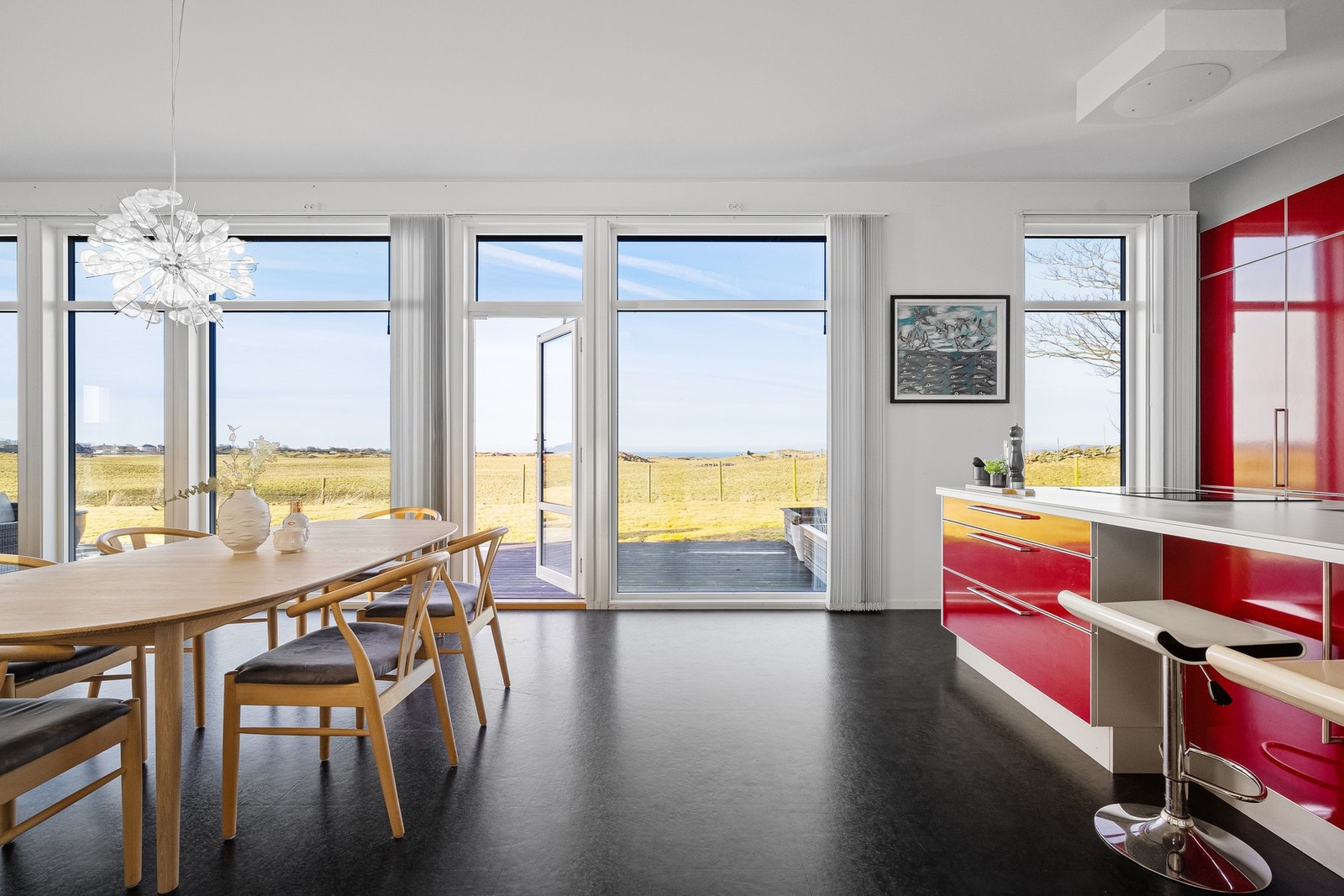 Dette er virkelig et rom hvor utsikten stjeler oppmerksomheten. Galleribilde