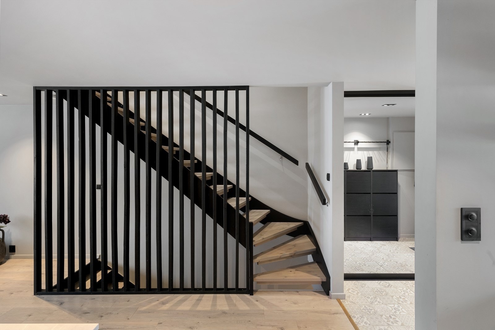 Flott trappeløp med spiler. Galleribilde