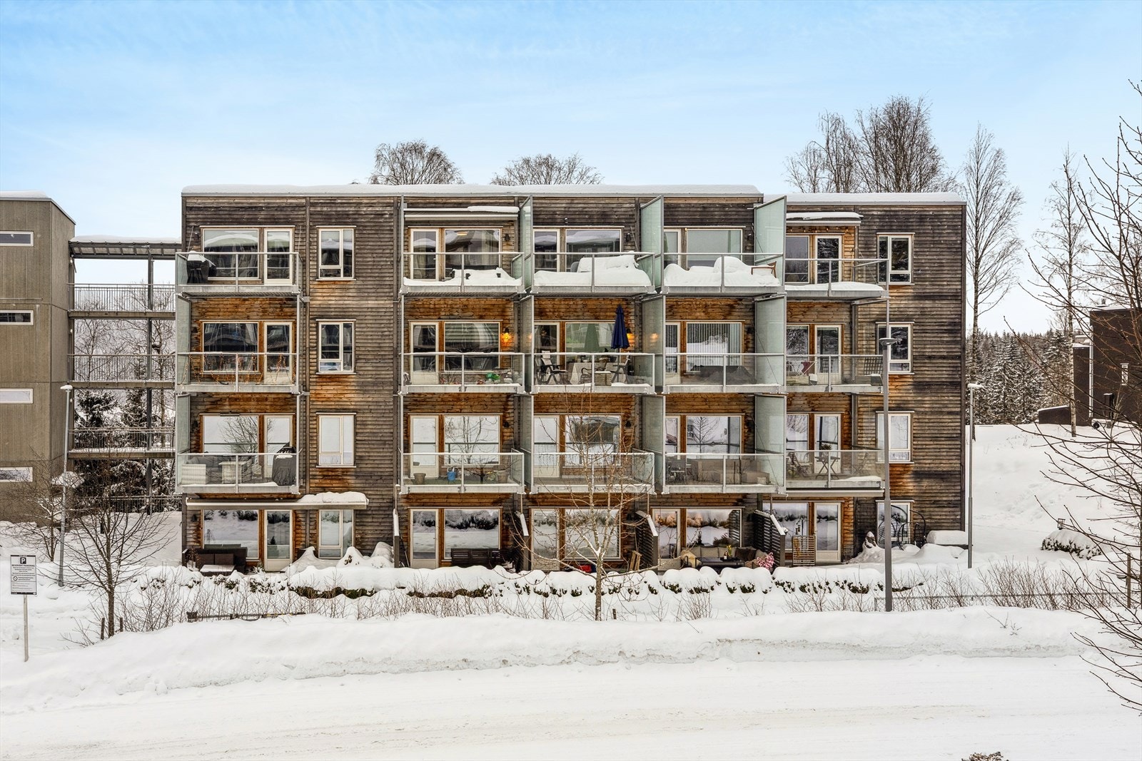 Skoglia ligger sentralt til på populære Kruttverket ved Rotnes i Nittedal kommune. Herfra er det kort vei til det meste du trenger i hverdagen. Galleribilde