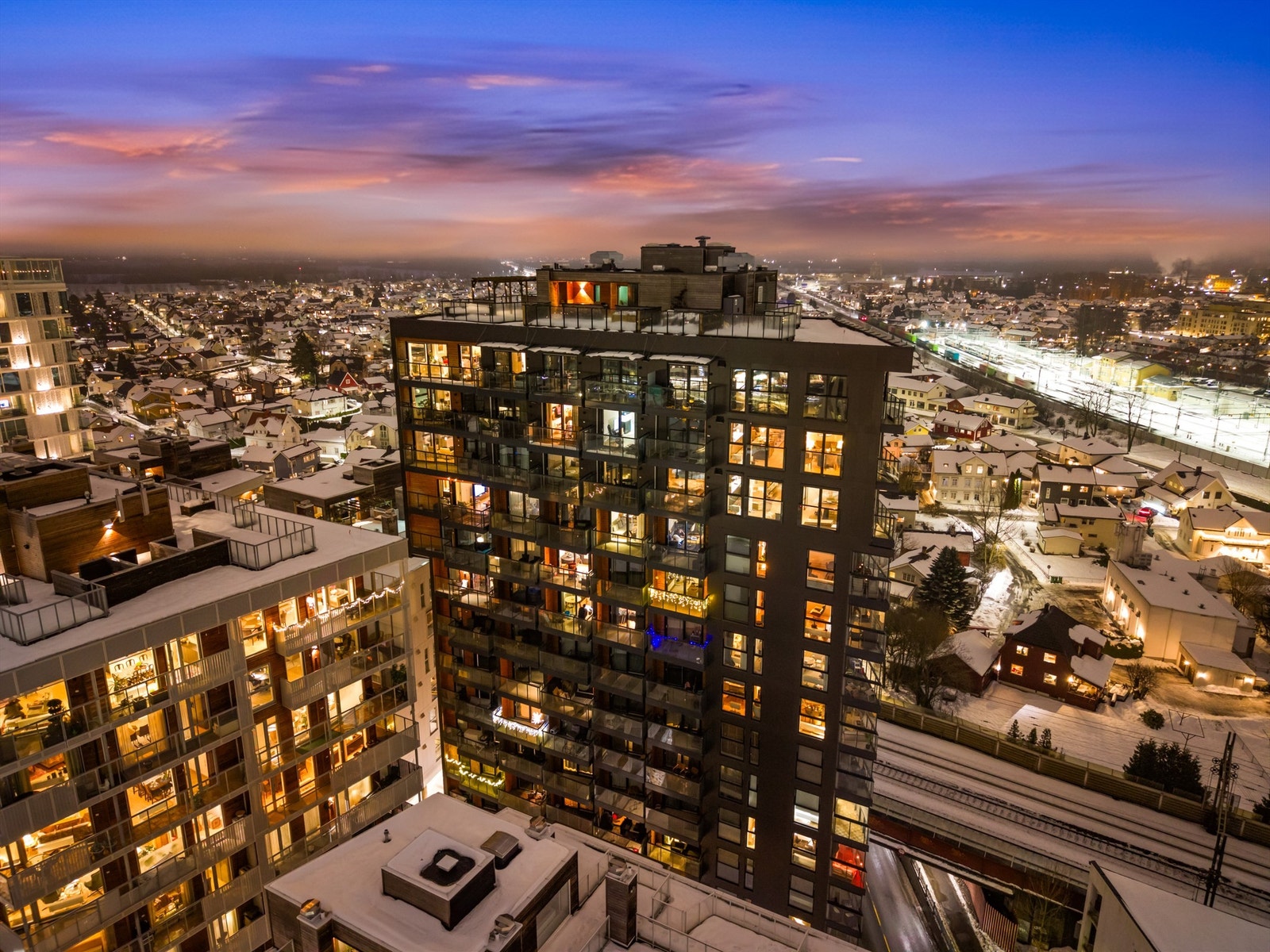 Hverdagslogistikken er enkel med Coop Extra i byggets første etasje. Galleribilde