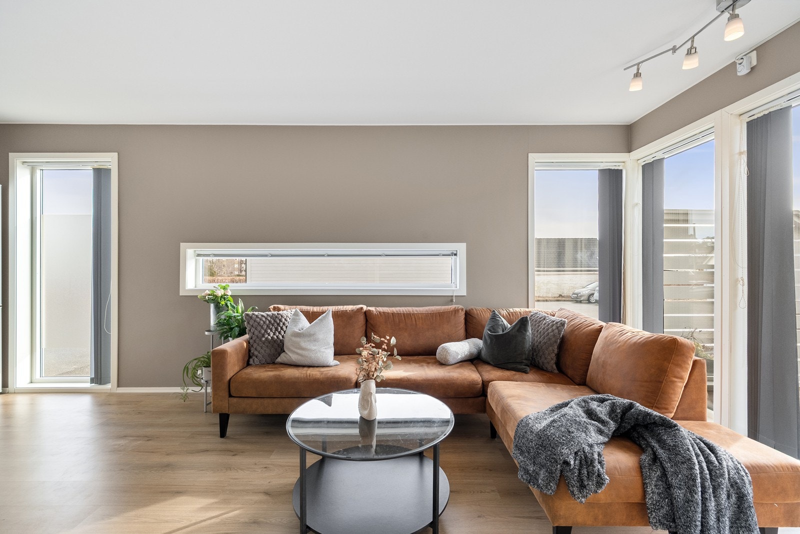 Velkommen til Akselhagen 34A! Presentert av Andreas Rage v/Aktiv Eiendomsmegling Jæren. Foto: Brian Engen Galleribilde