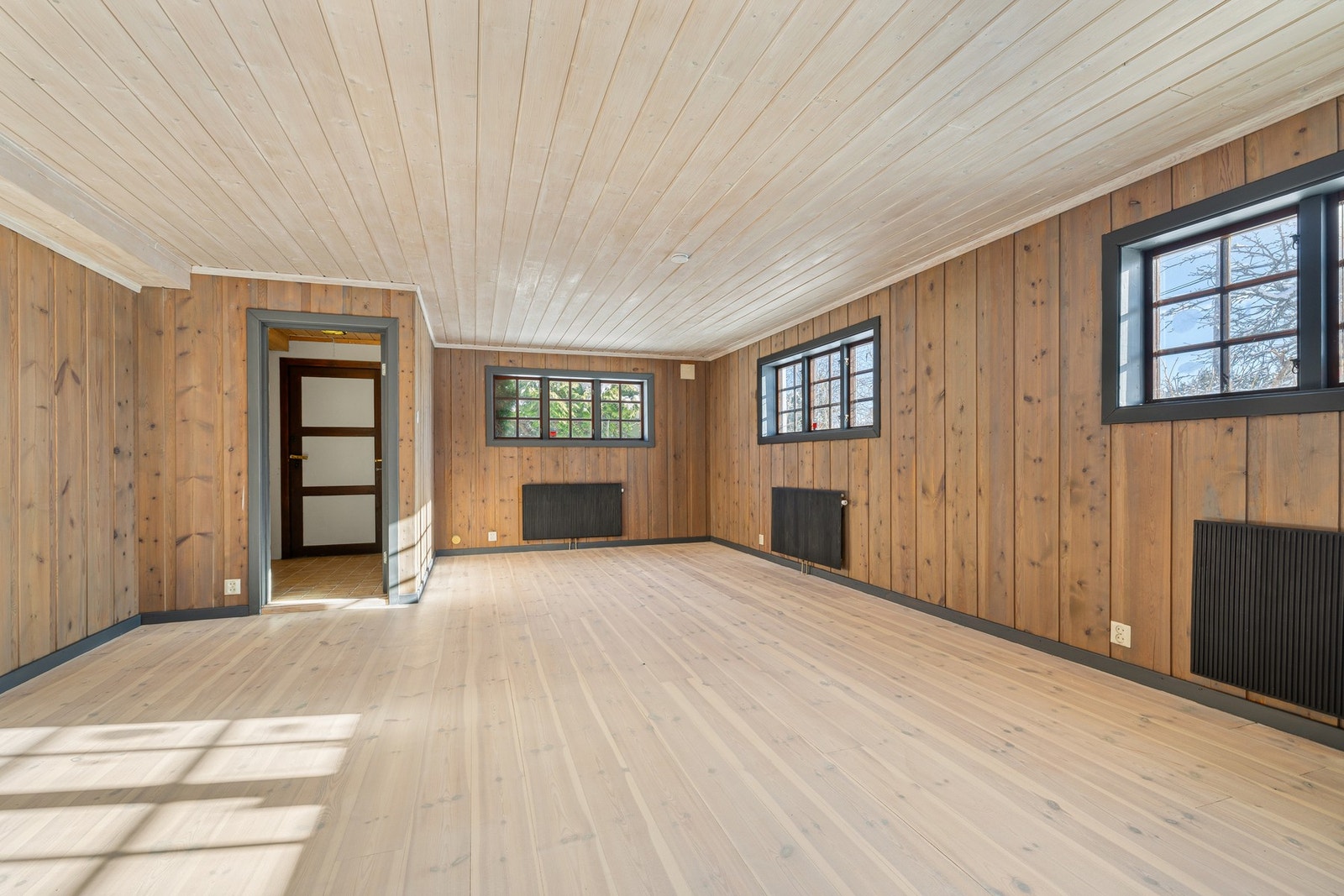 Rommet har egen inngang Galleribilde