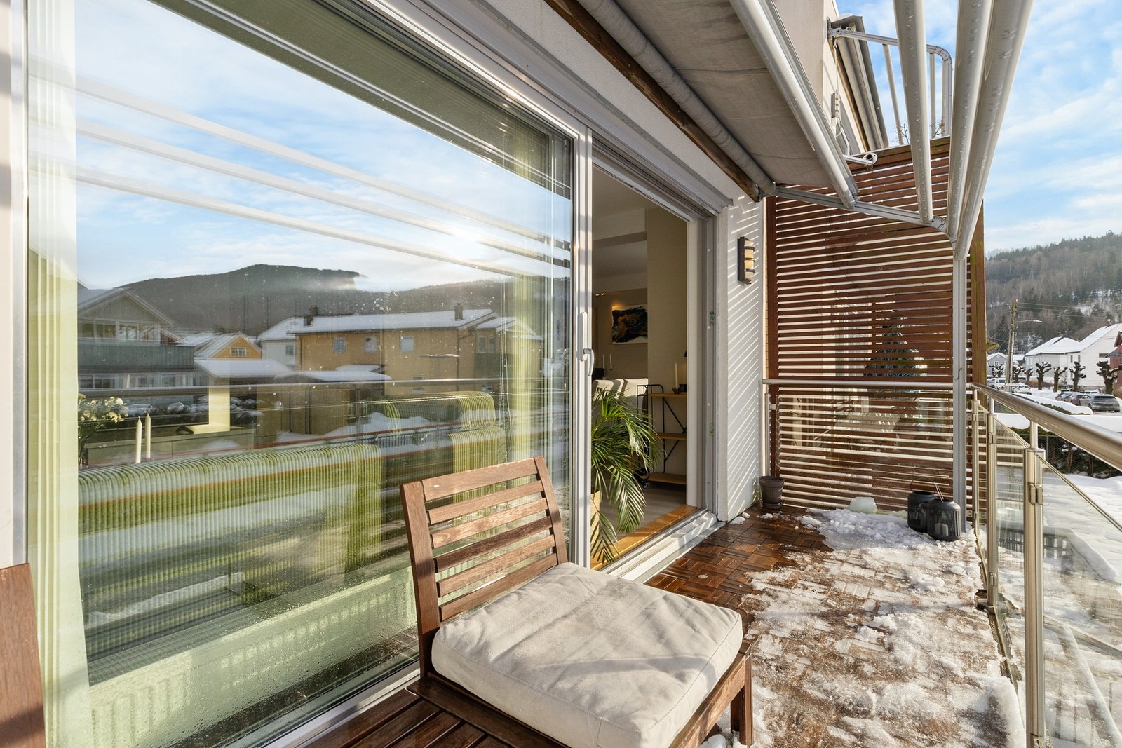 Balkongen er på ca. 7 kvm Galleribilde