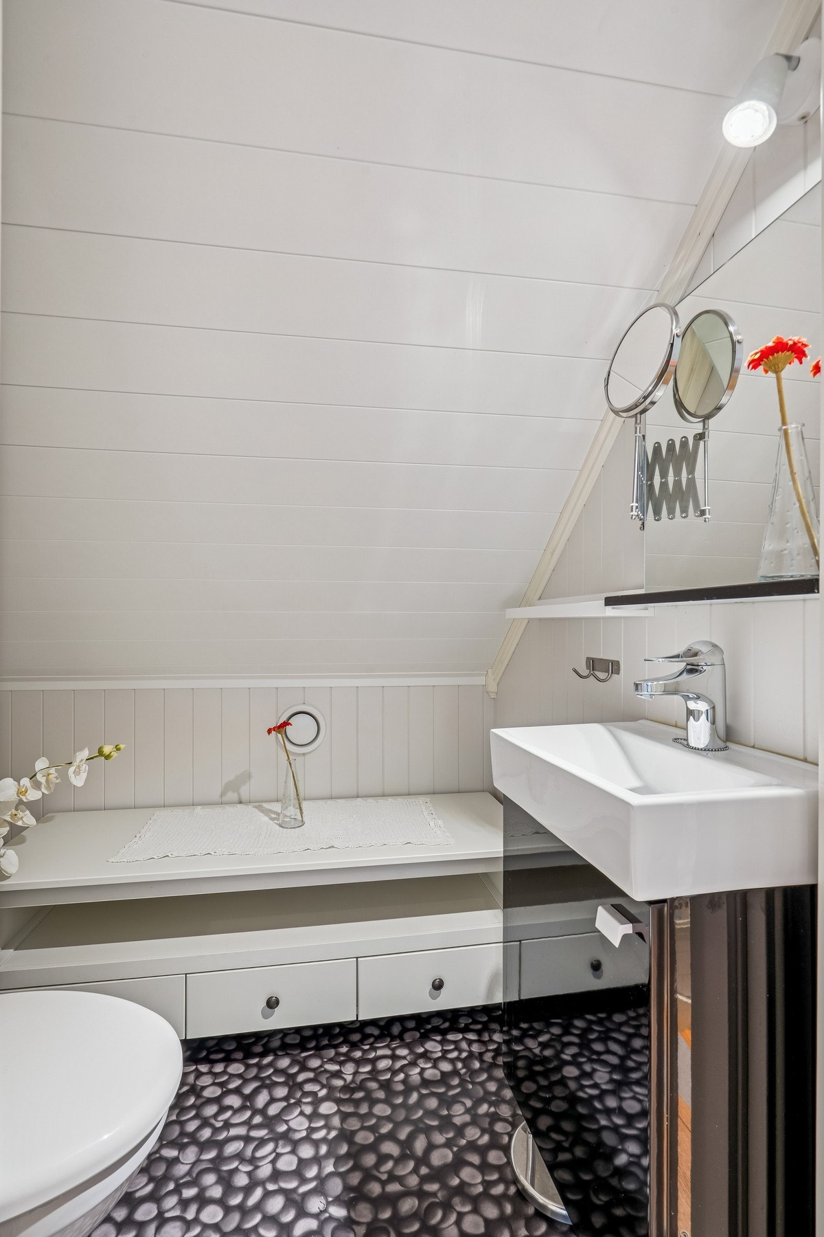 Wc i 2. etasje Galleribilde