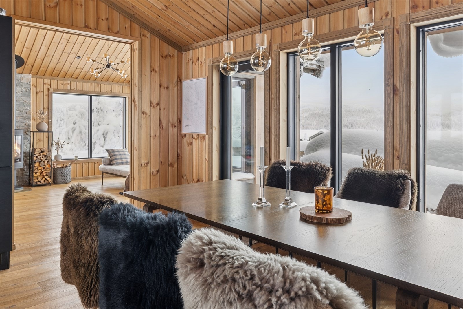 Fantastisk utsikt også fra spisestua. Galleribilde