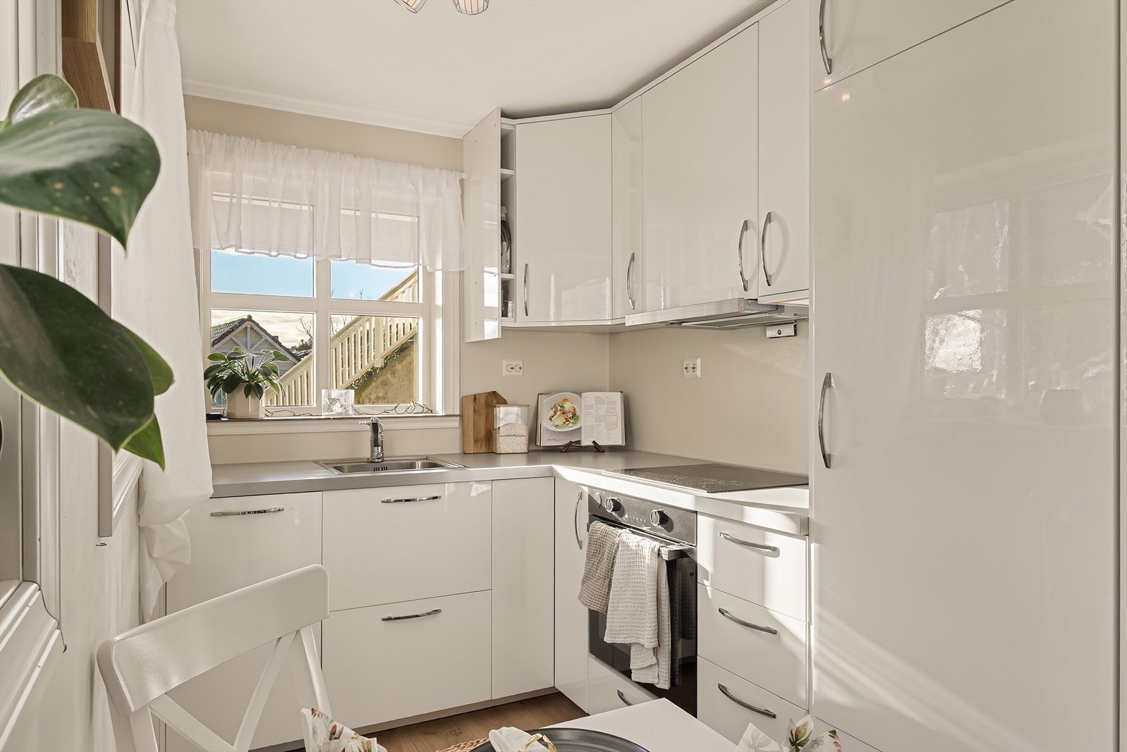 Utleiedel. NB! Ikke omsøkt eller godkjent til dagens bruk. Galleribilde