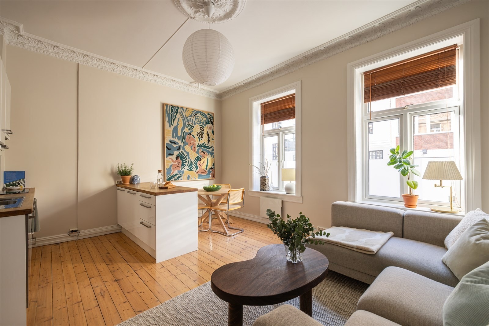 Carolina Toro v/Notar har gleden av å presentere Ole Vigs gate 25 - En flott og sjarmfull leilighet beliggende fantastisk til på Majorstuen! Galleribilde