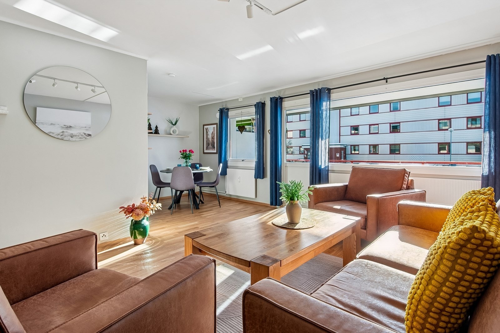 Lys og tiltalende 3-roms leilighet med god planløsning. Galleribilde