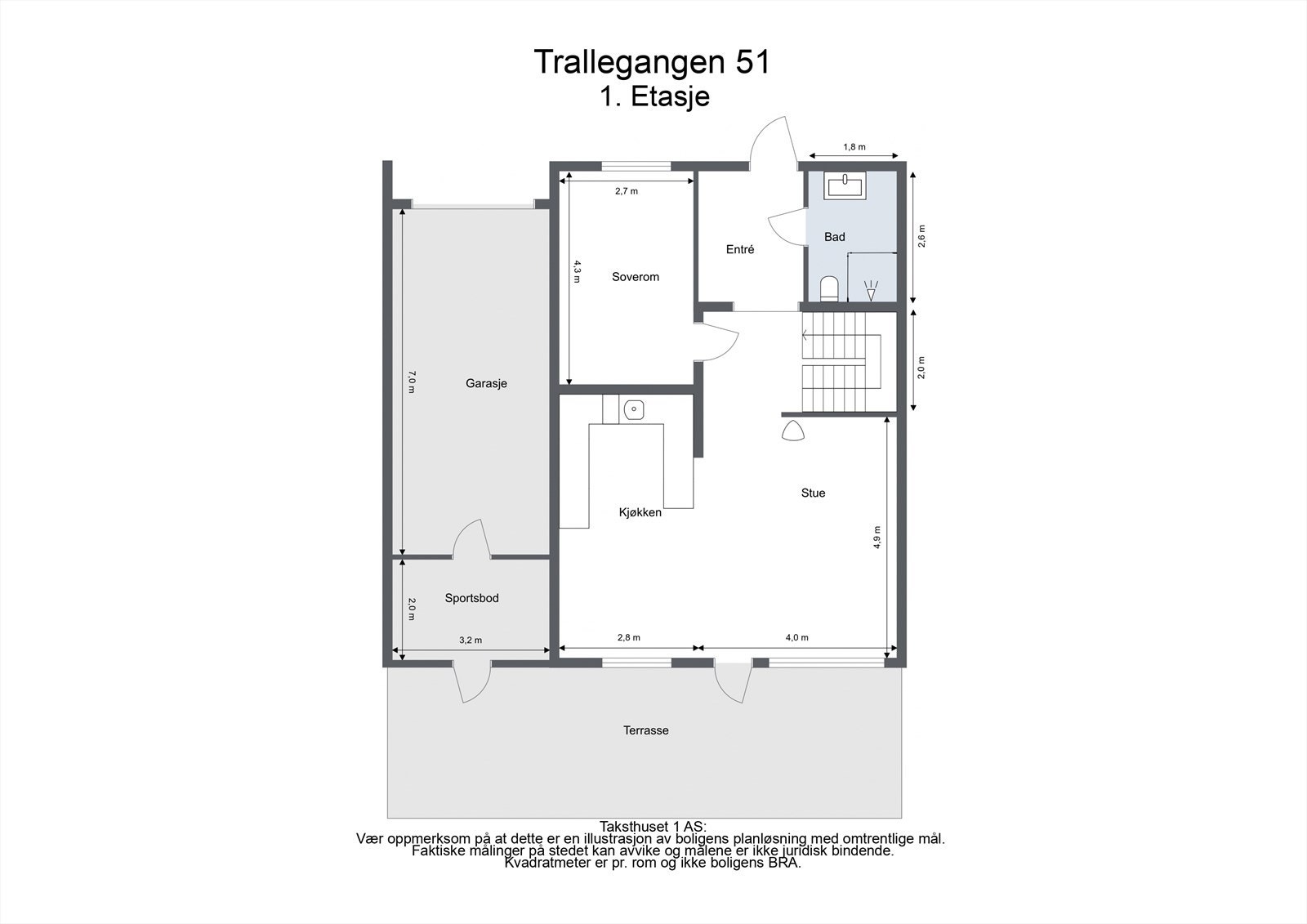 Første etasje har en sosial og åpen planløsning med stue, kjøkken, ett soverom og bad. Galleribilde