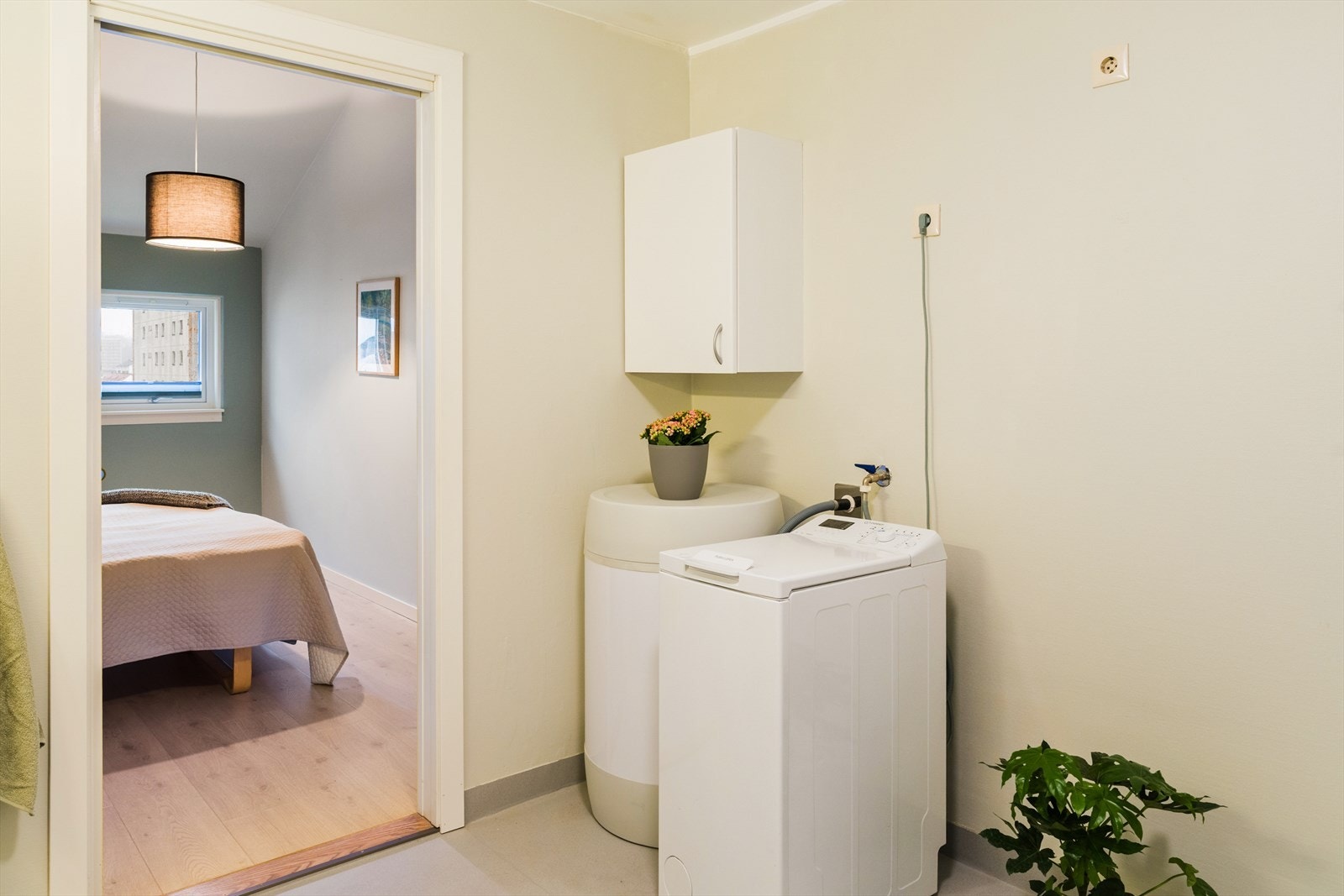 Varmekabler i gulv og nytt vinylbelegg fra 2025 Galleribilde