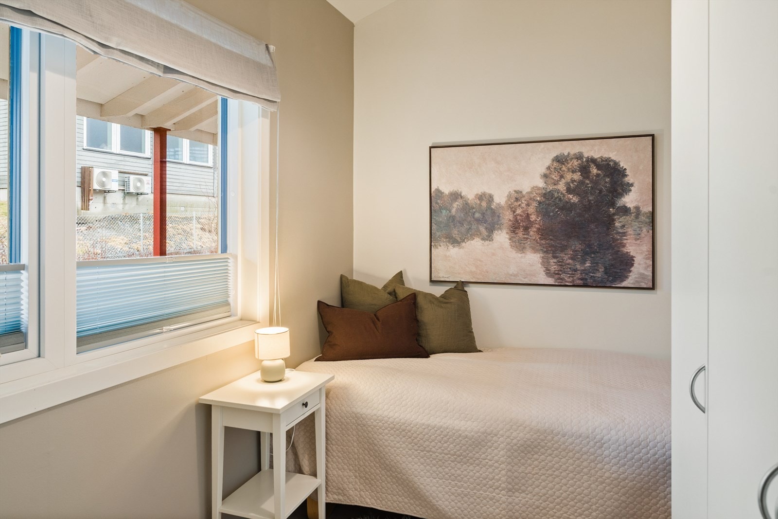 Vi beveger oss videre til boligens andre soverom Galleribilde