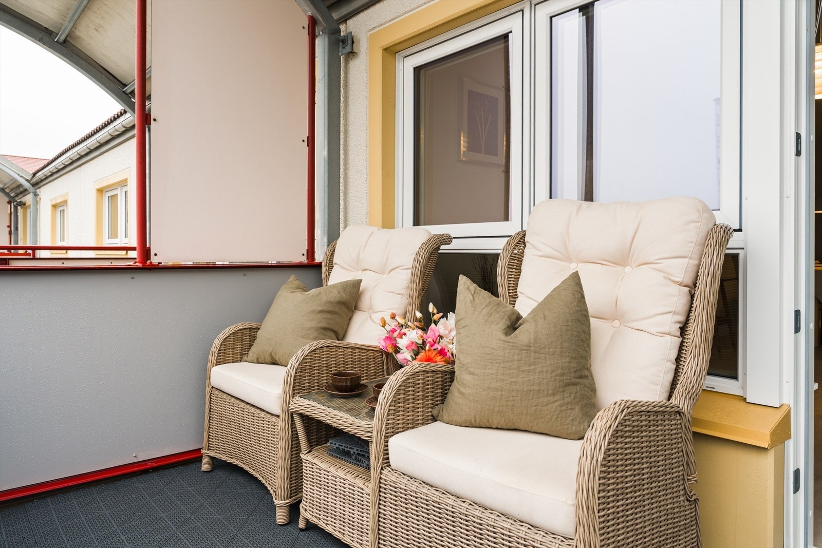 Hyggelig balkong målt til hele 6,6 m² Galleribilde