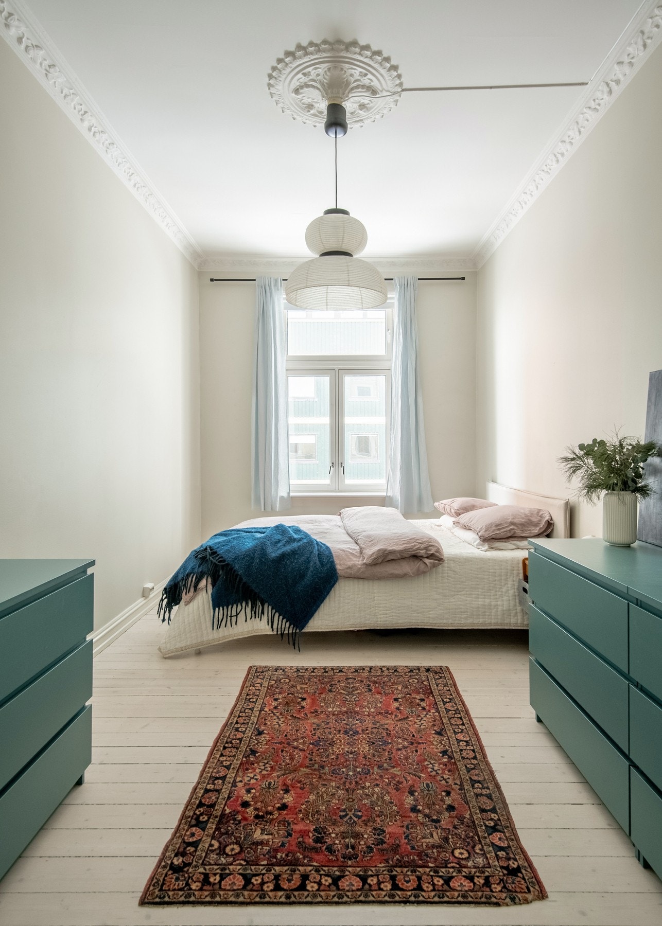 Soverom 2 egner seg utmerket som barnerom, gjesterom eller hjemmekontor etter behov. Galleribilde